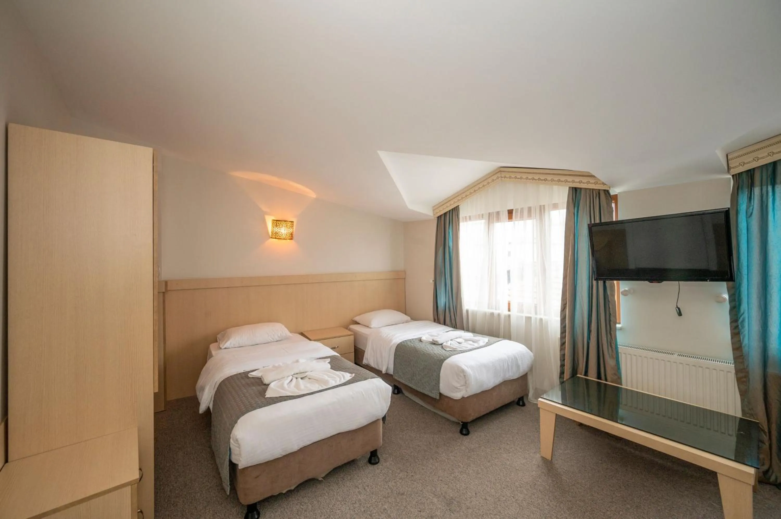 Photo of the whole room, Bed in Hotel Melita