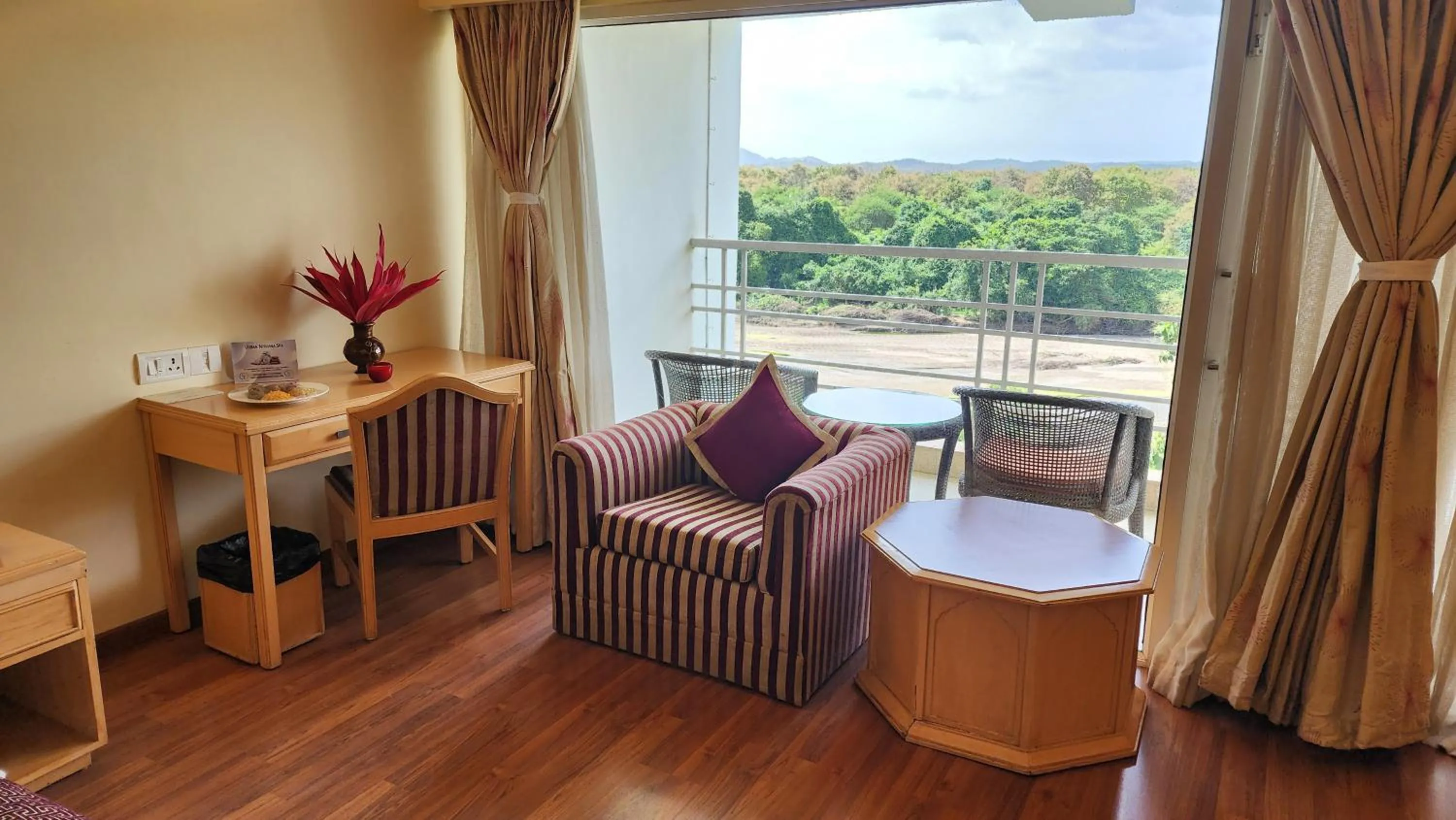 Seating area in Gir Serai - IHCL SeleQtions