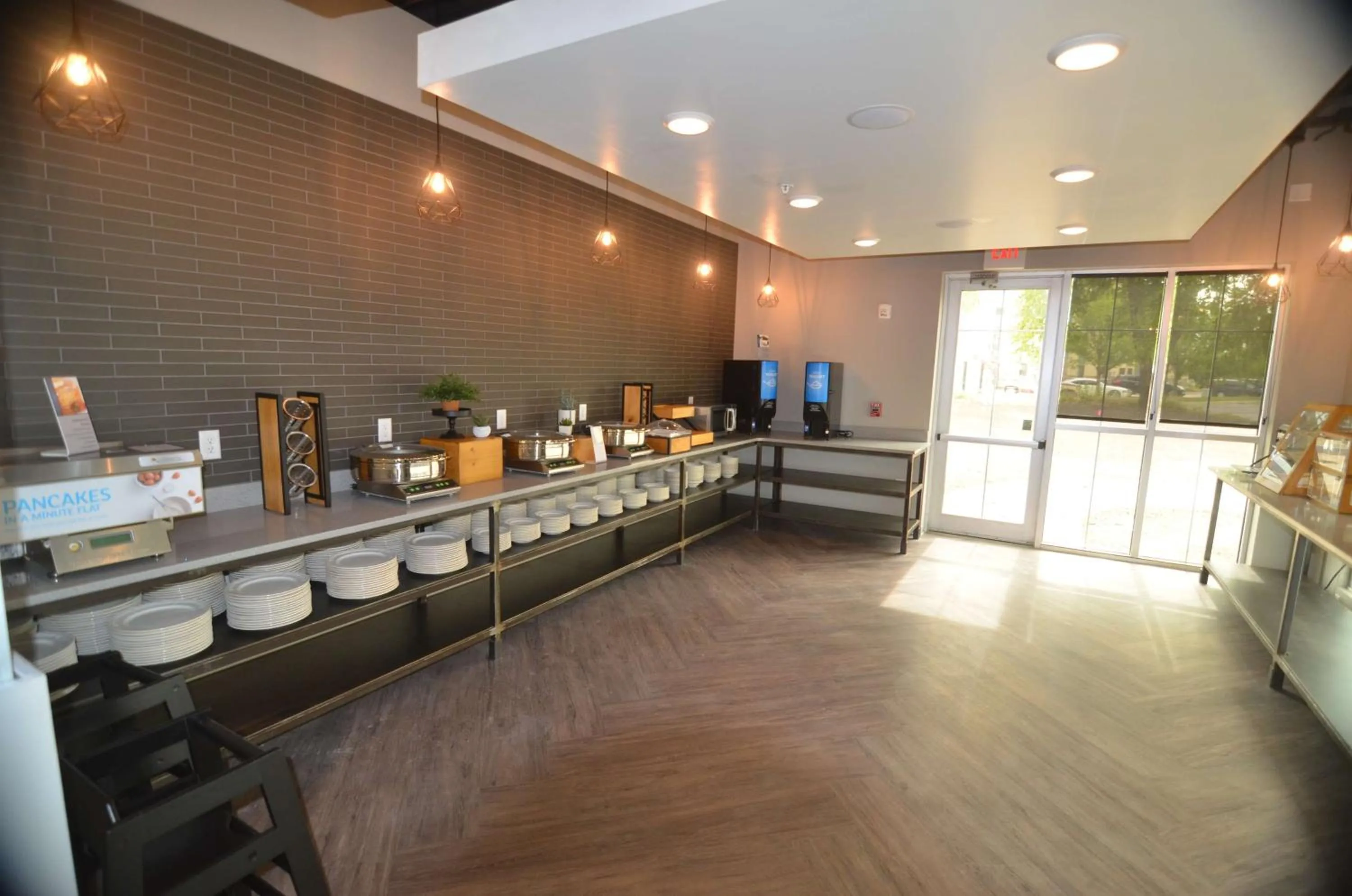 Breakfast in Best Western Premier Ankeny Hotel