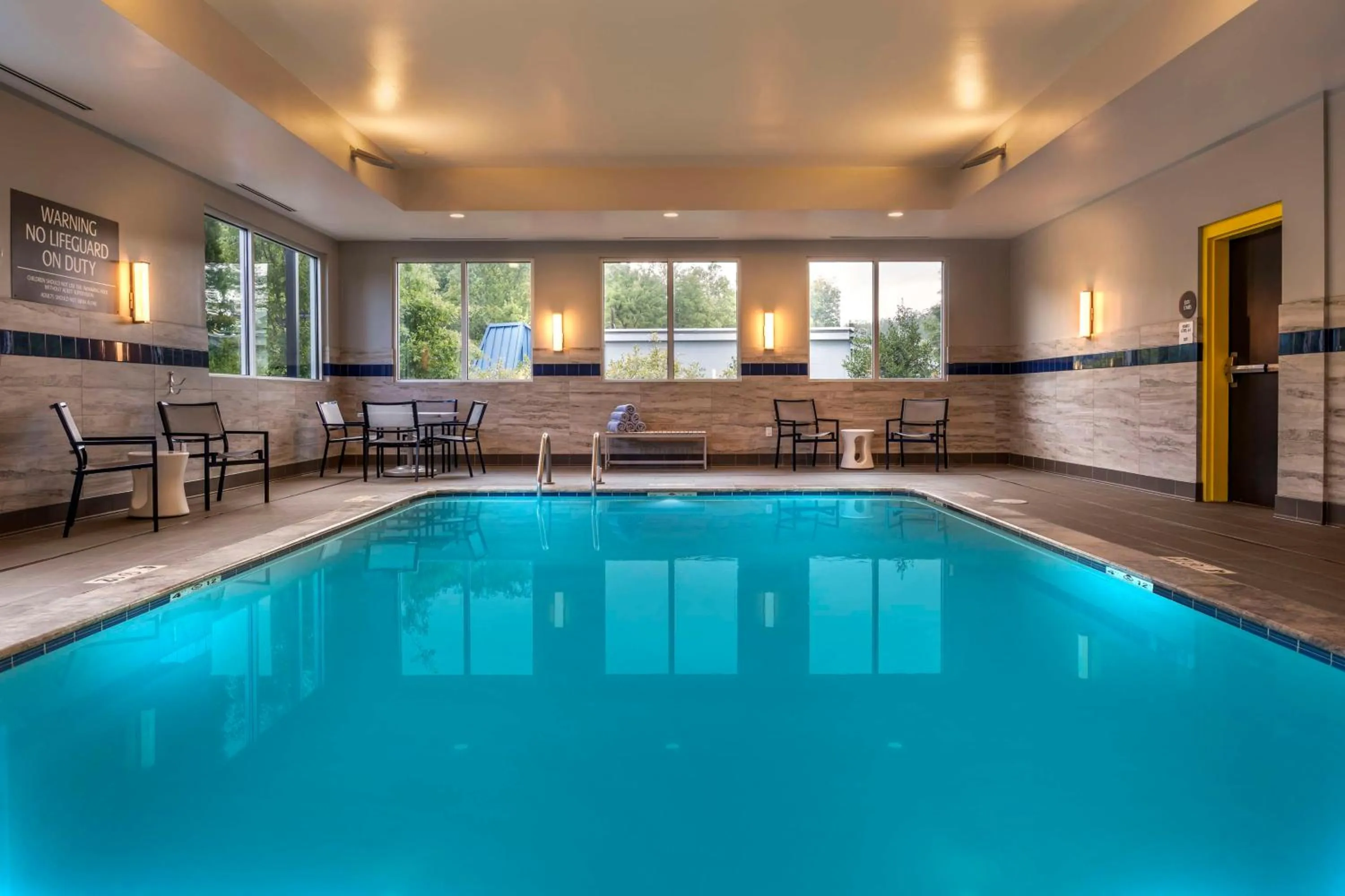 Pool view in GLo Hotel Asheville-Blue Ridge Parkway