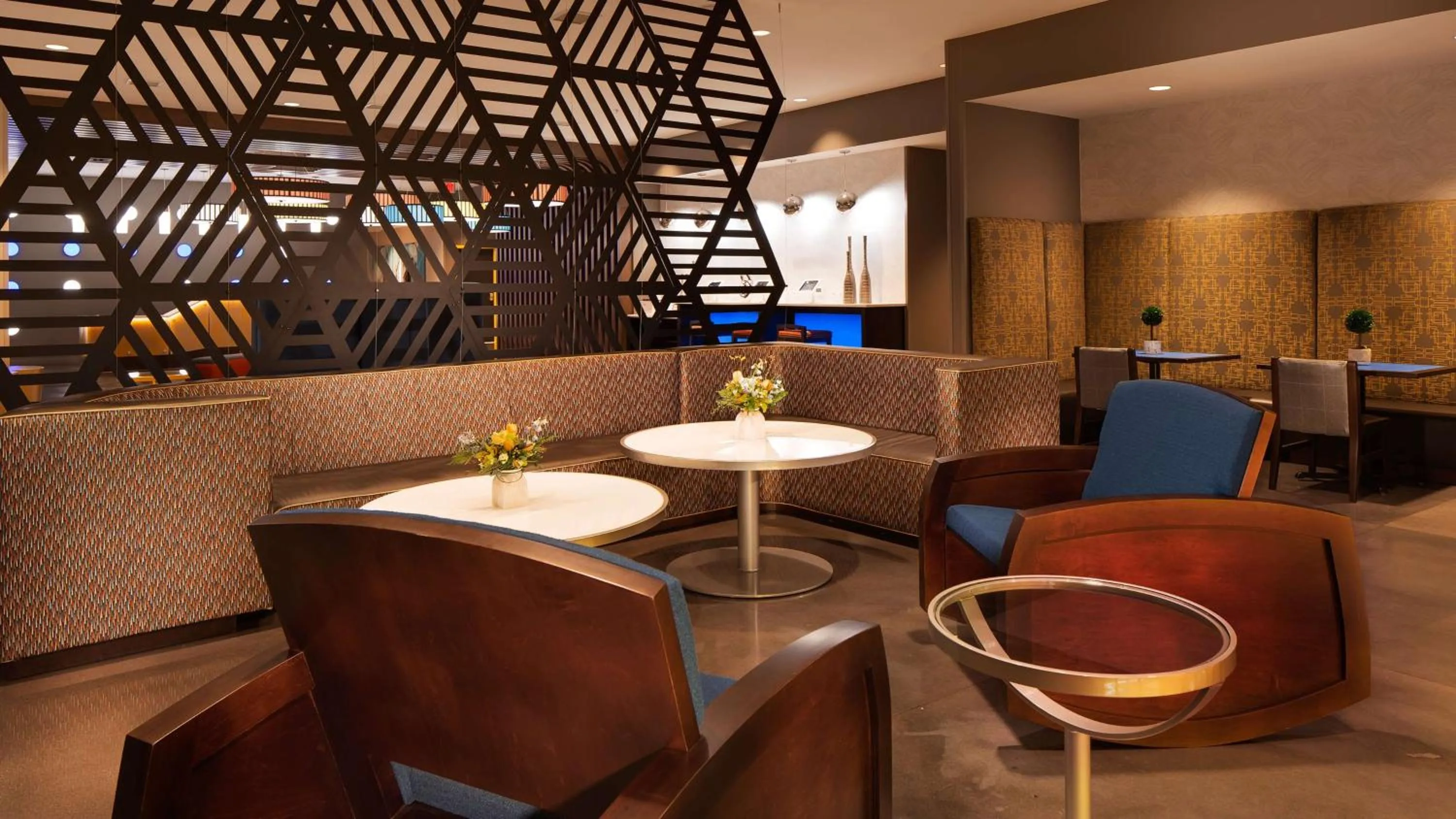 Lobby or reception, Restaurant/Places to Eat in GLō Best Western Asheville Tunnel Road