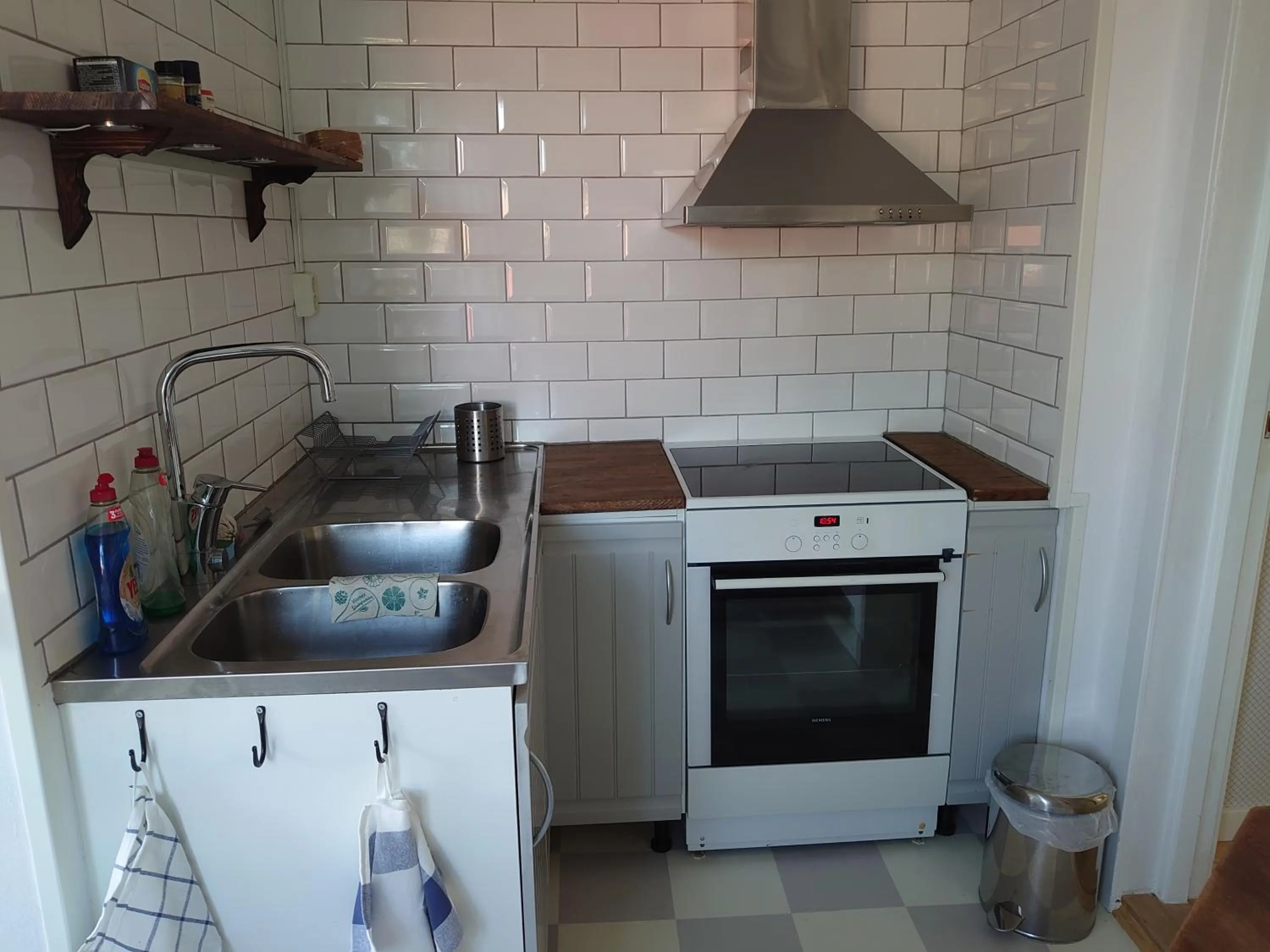 Communal kitchen in Vandrarhemmet Tallbacka/Ängelsberg Hostel