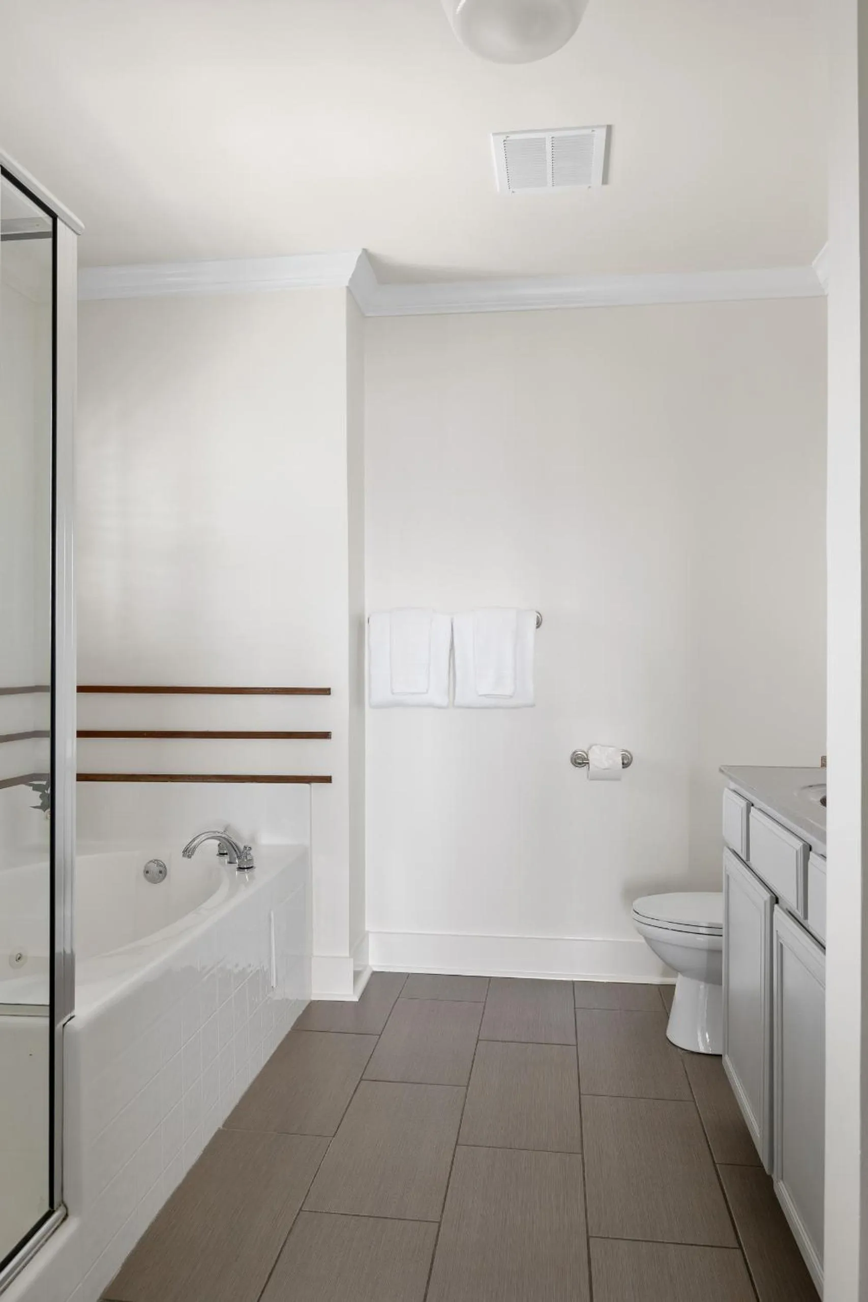 Bathroom in Regatta Inn - Adults Only