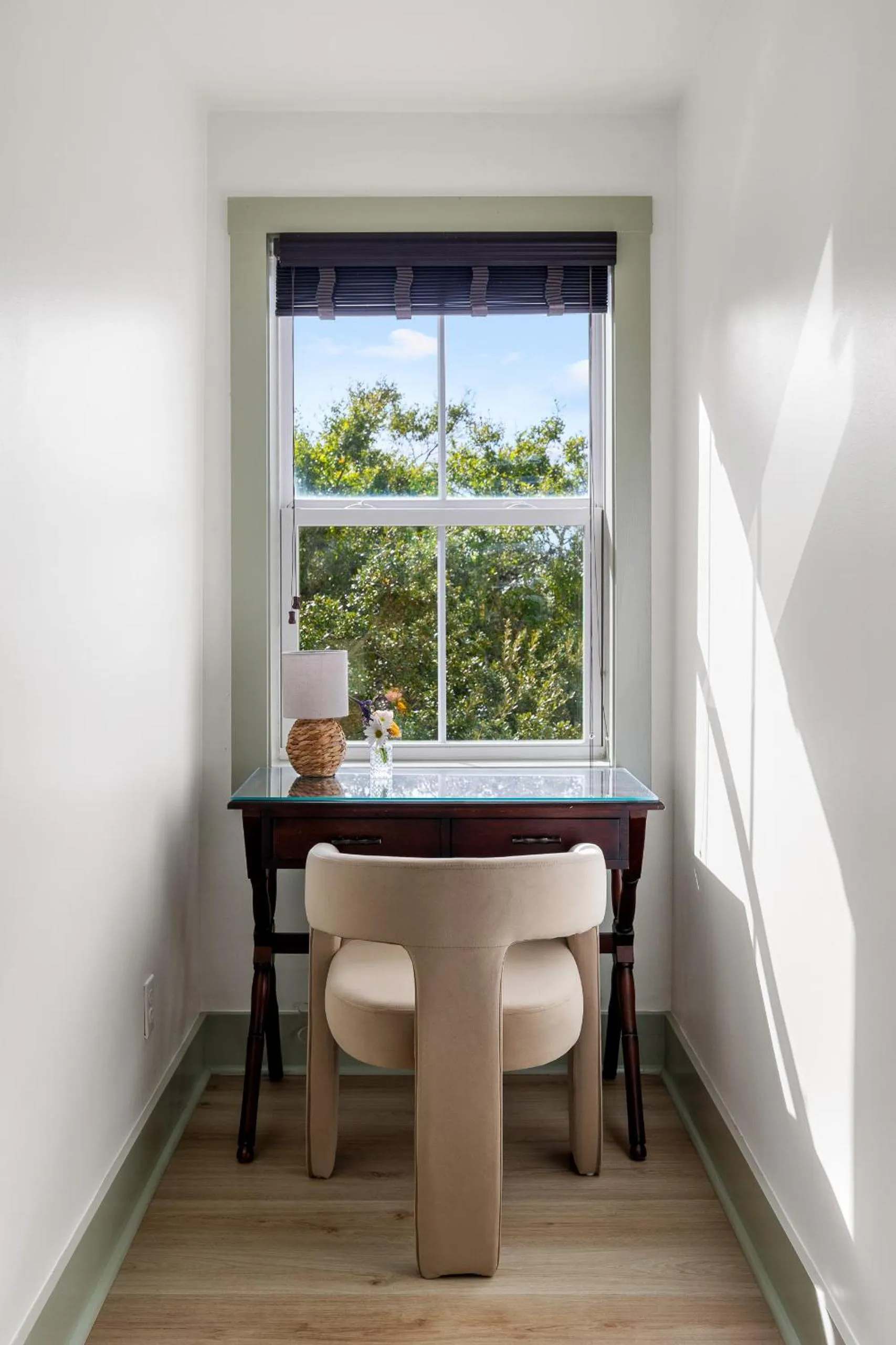 Seating area in Regatta Inn - Adults Only