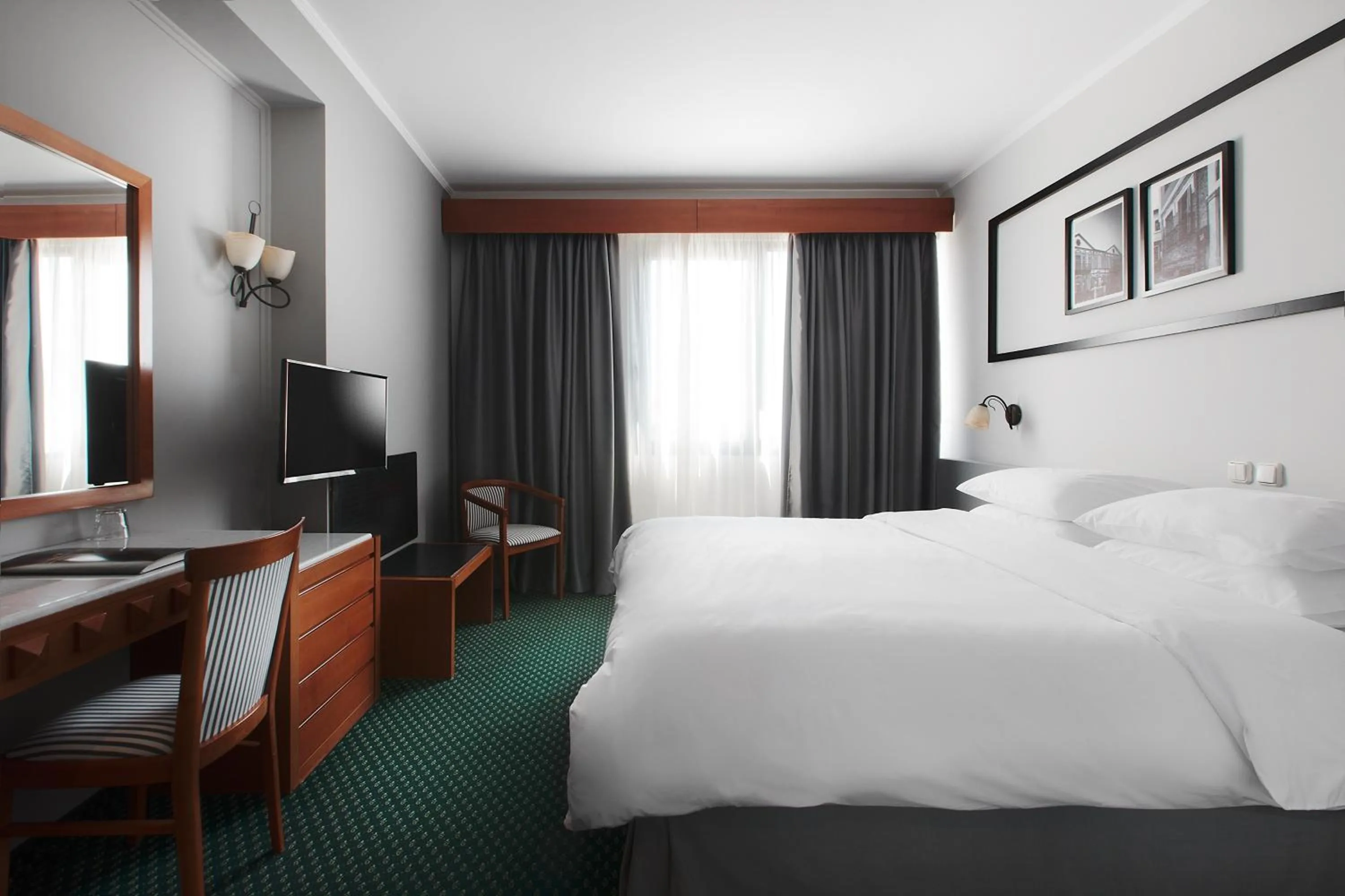 Communal lounge/ TV room, Bed in Hotel Z Palace & Congress Center