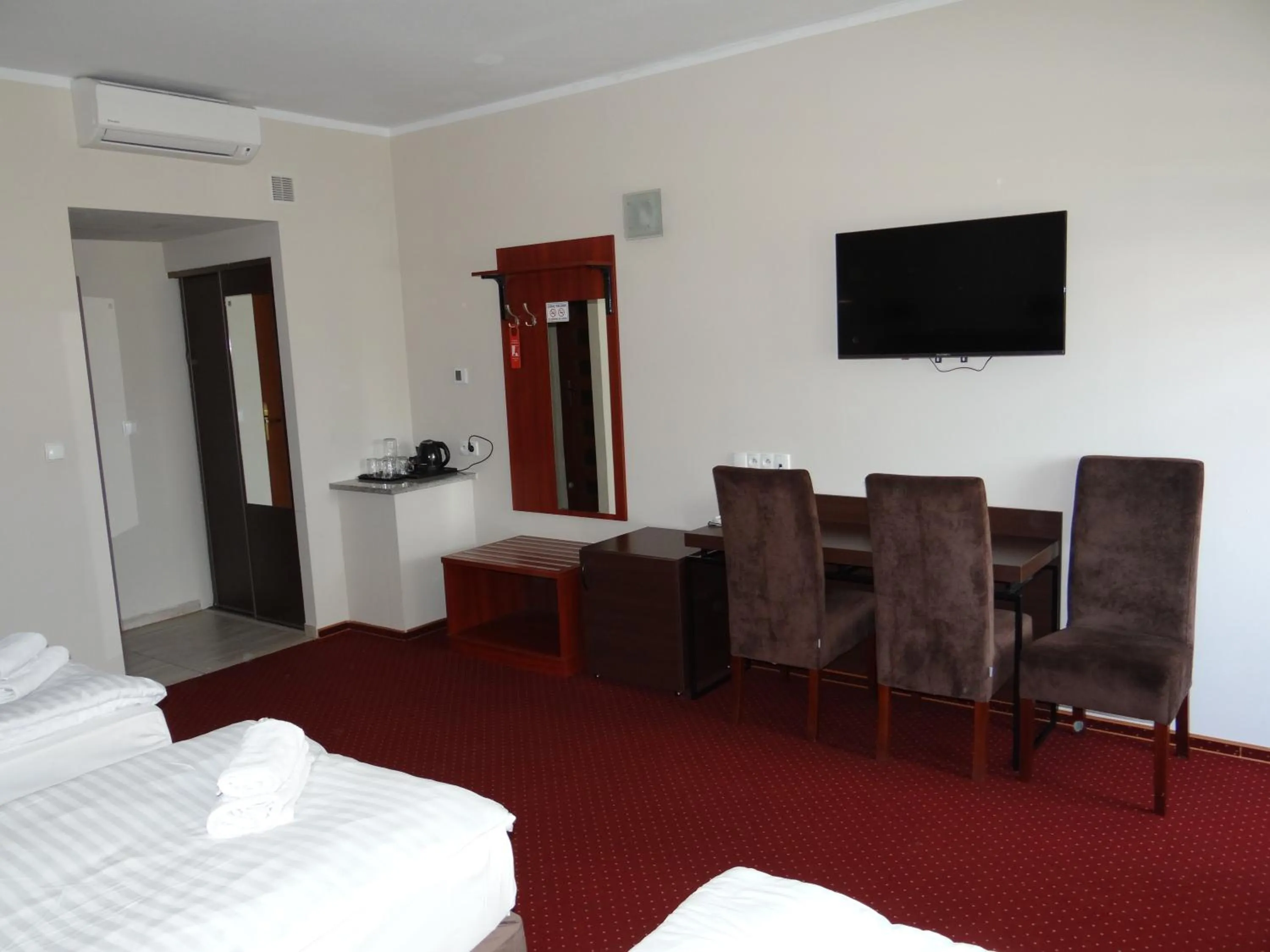 Photo of the whole room, Bed in Hotel Relax