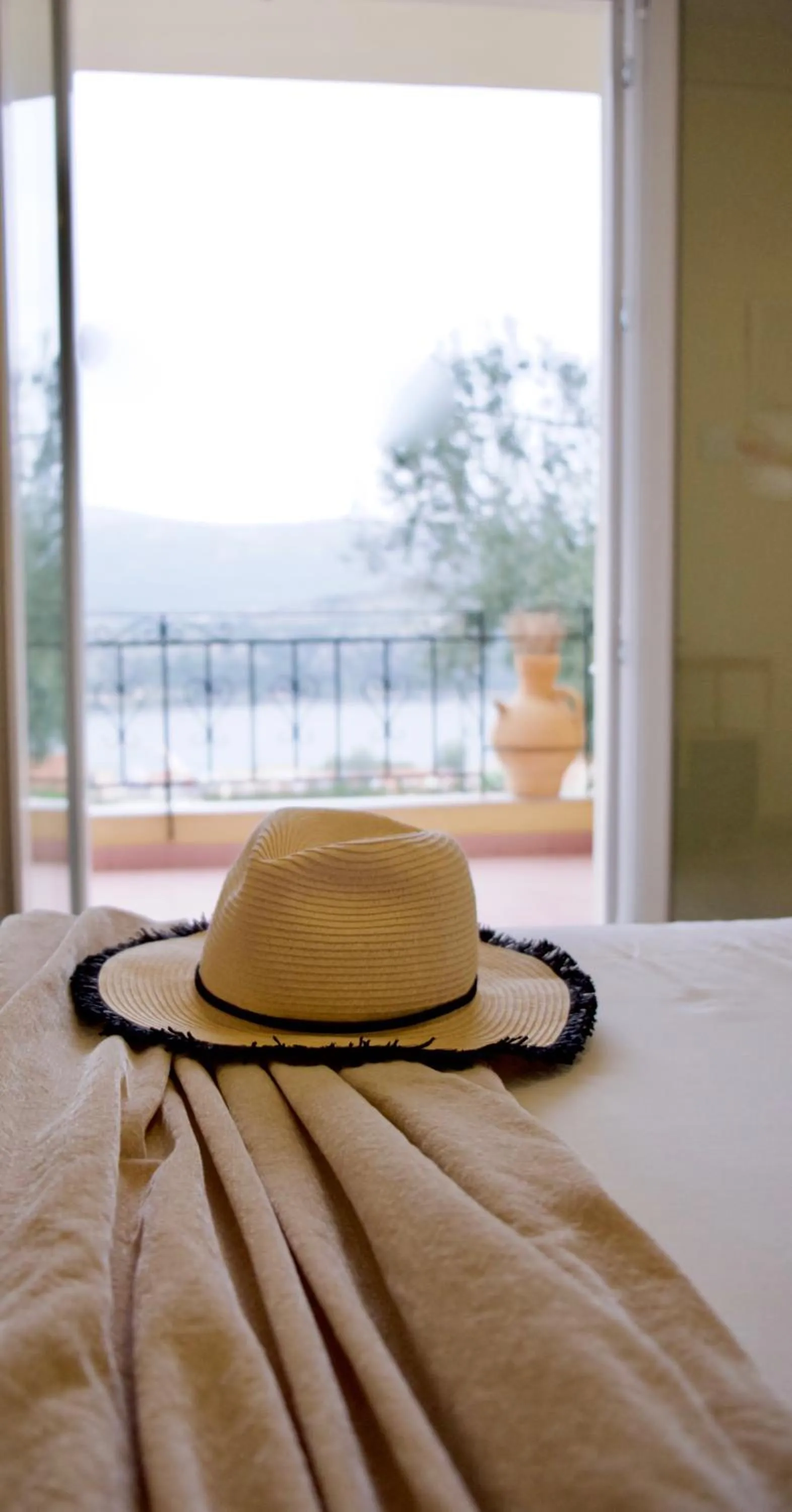 Sea view, Bed in Liostasi Retreat