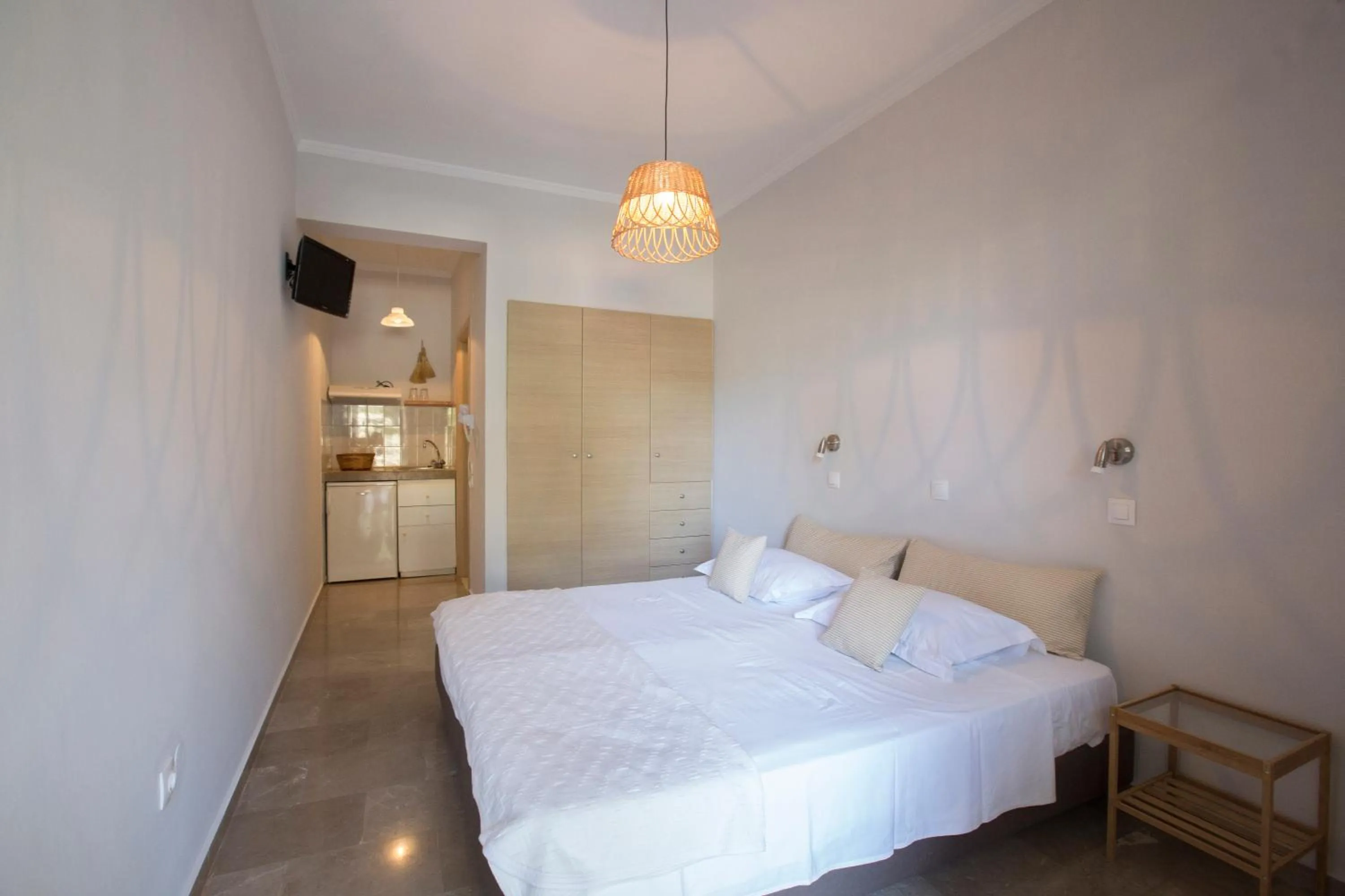 Property building, Bed in Liostasi Retreat