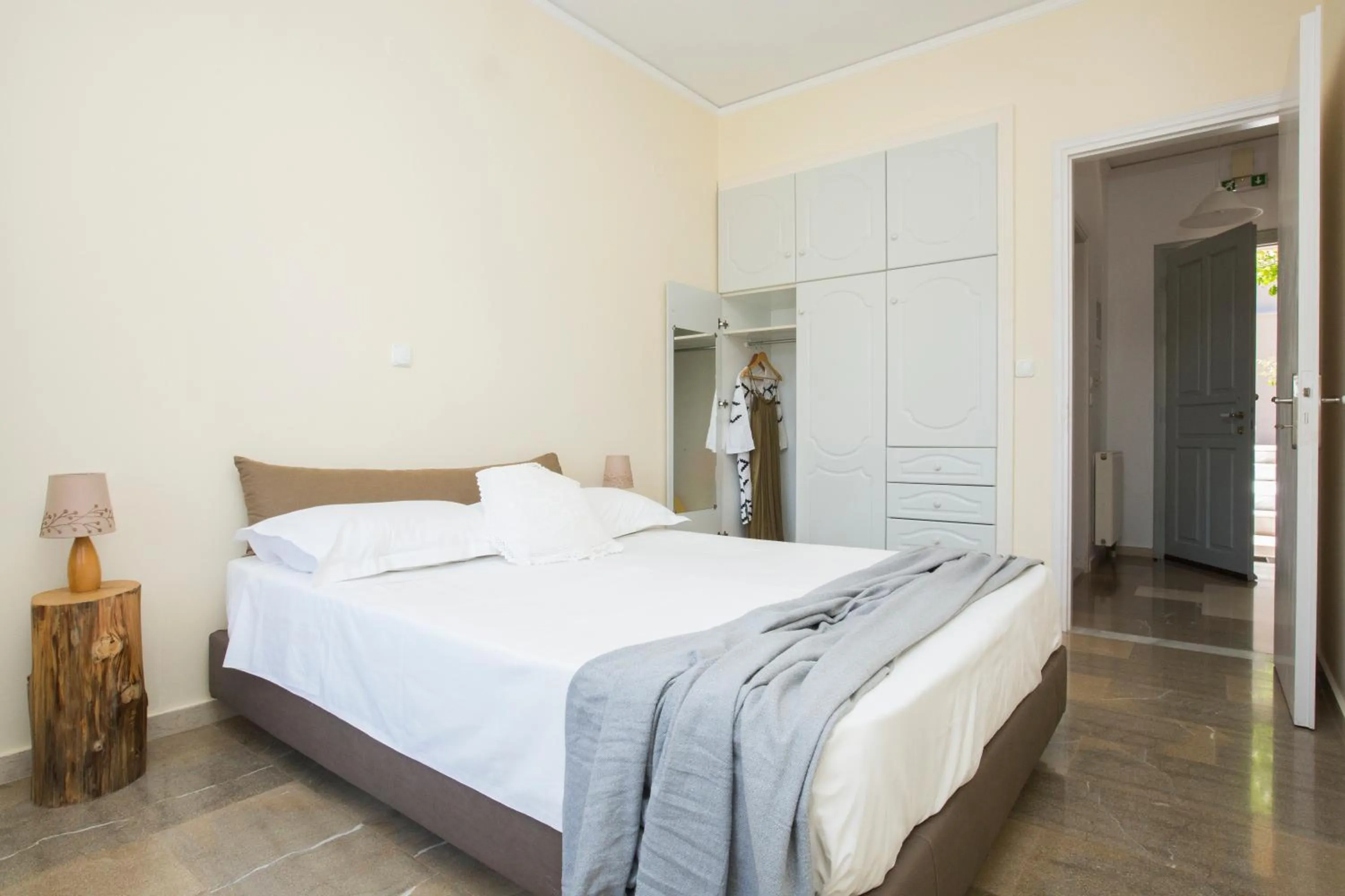 View (from property/room), Bed in Liostasi Retreat