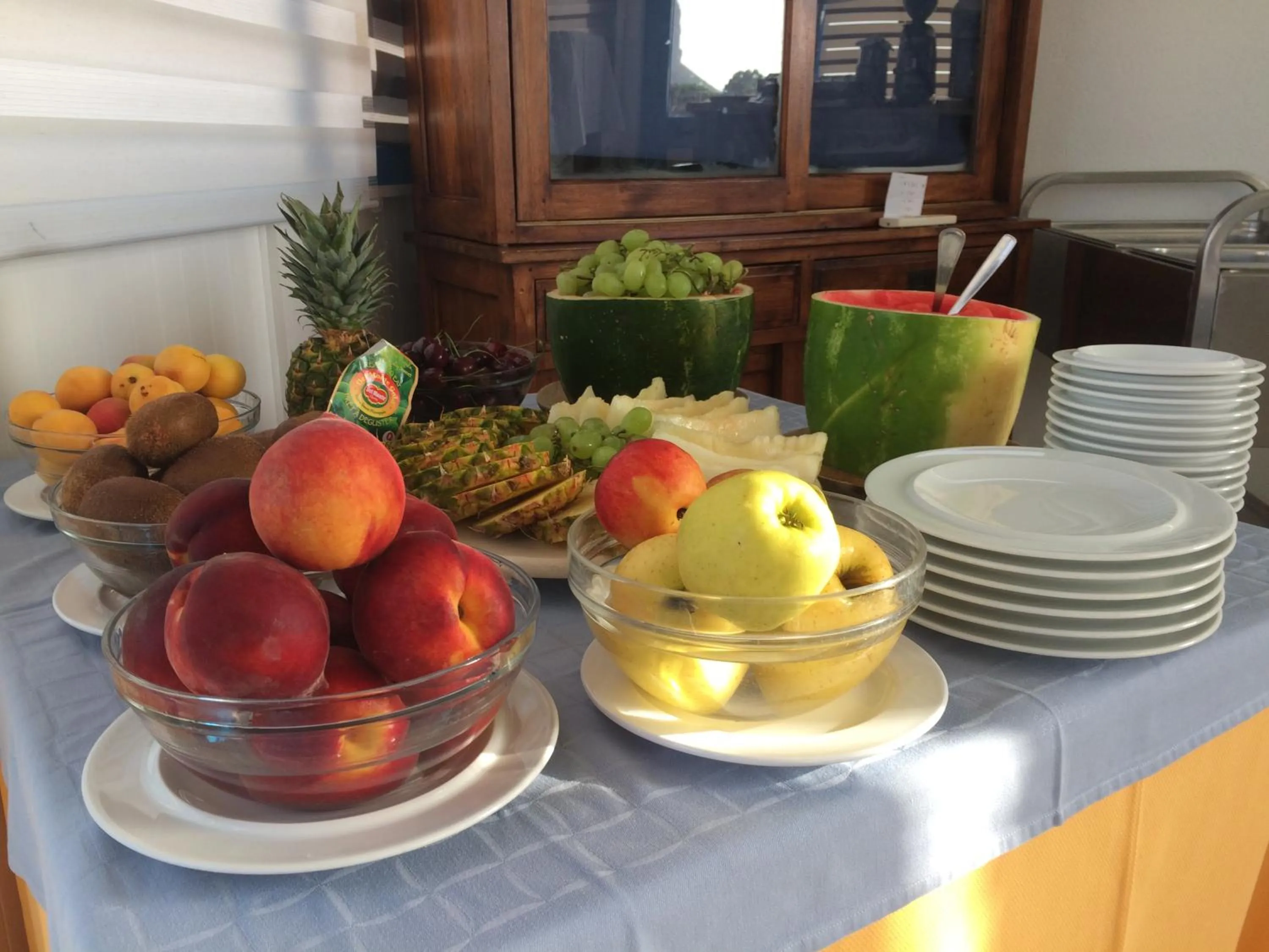 Buffet breakfast in Hotel Trinacria