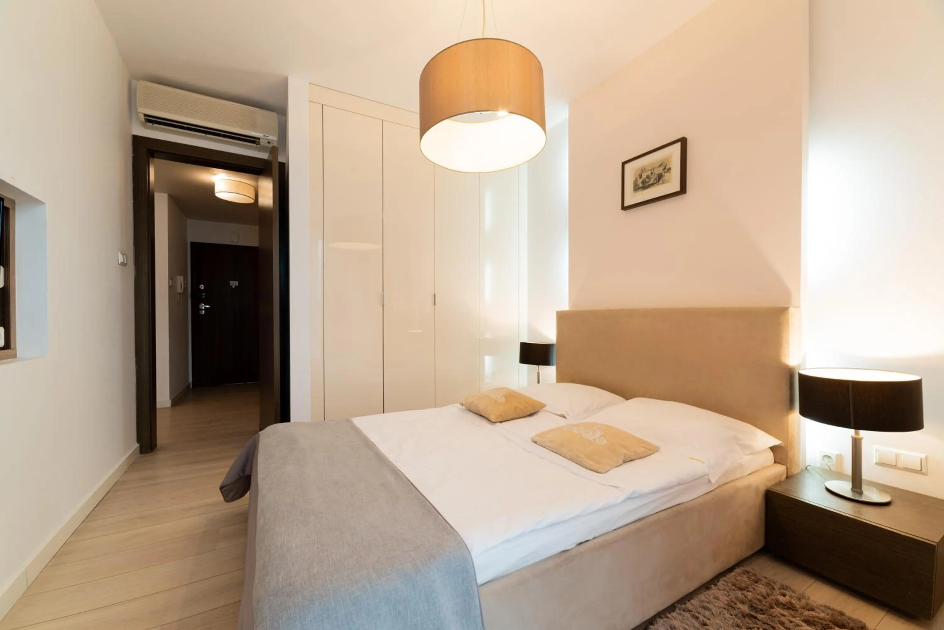 Bedroom, Bed in Platinum Towers E-Apartments