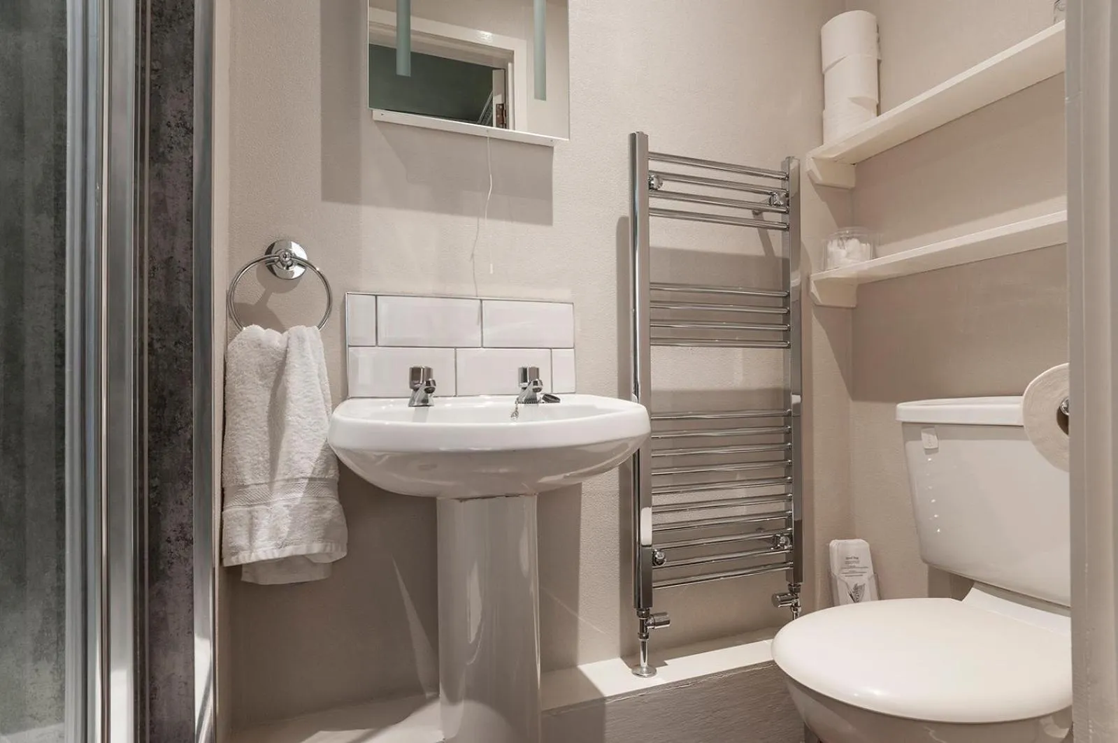 Bathroom in Aynetree Guest House