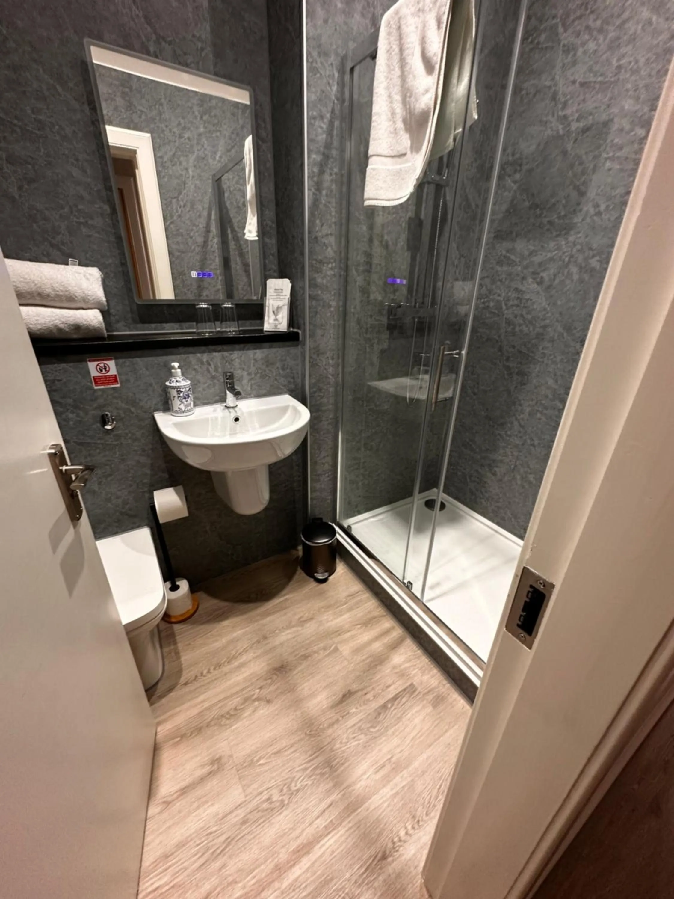 Aynetree Guest House