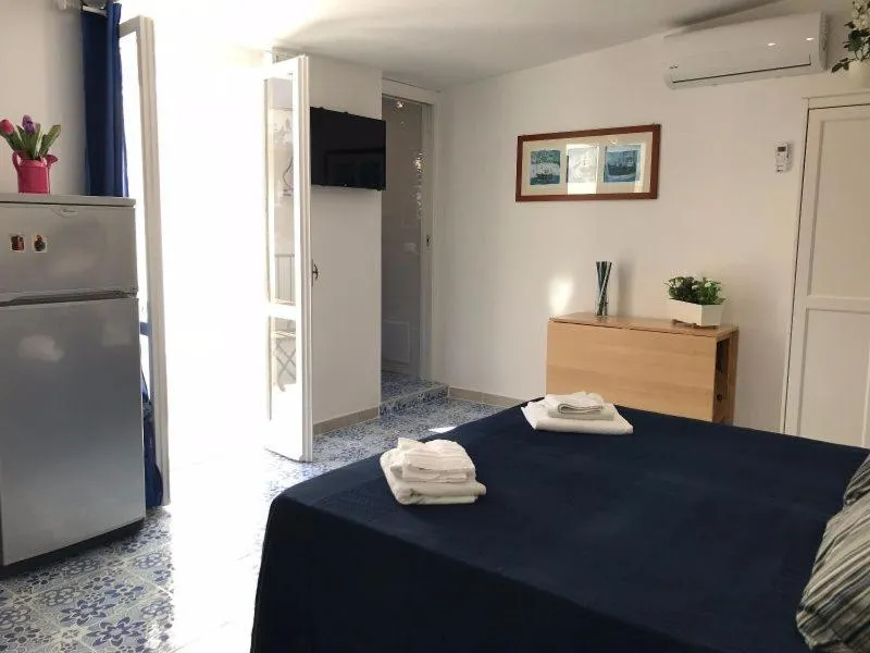 TV and multimedia, Bed in Vic e Vicariell