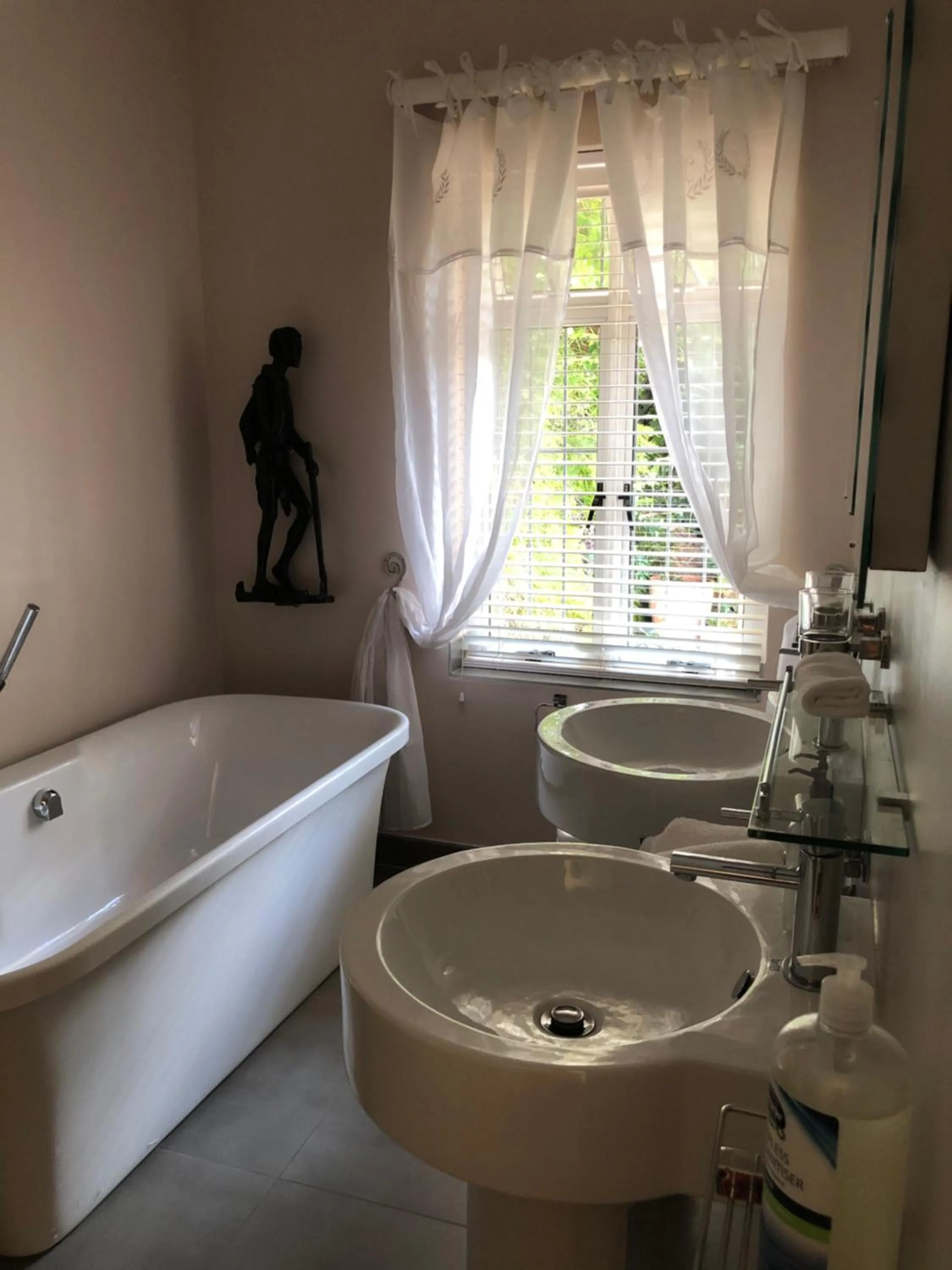 Bathroom in Alba House Guest House