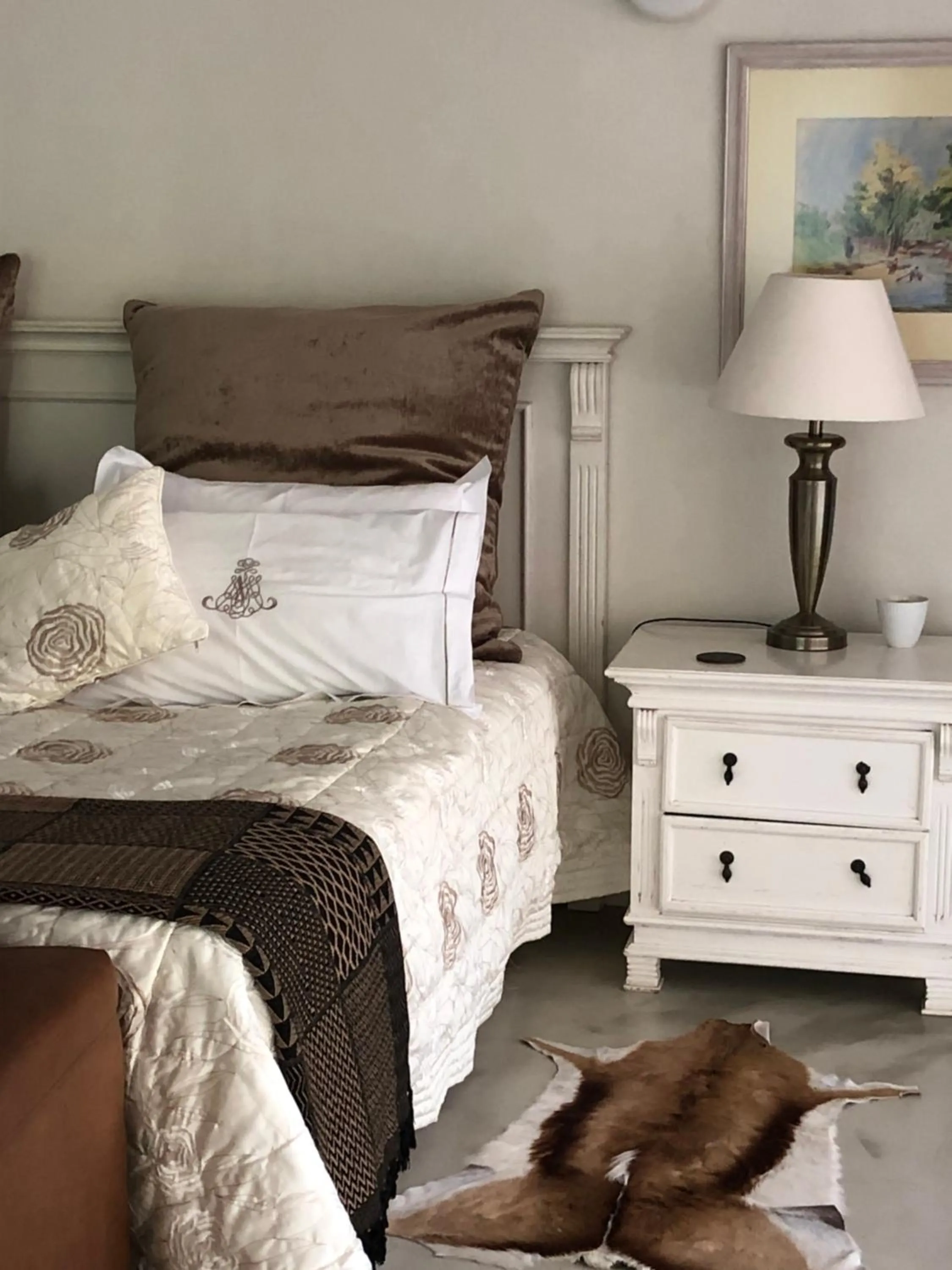 Bed in Alba House Guest House