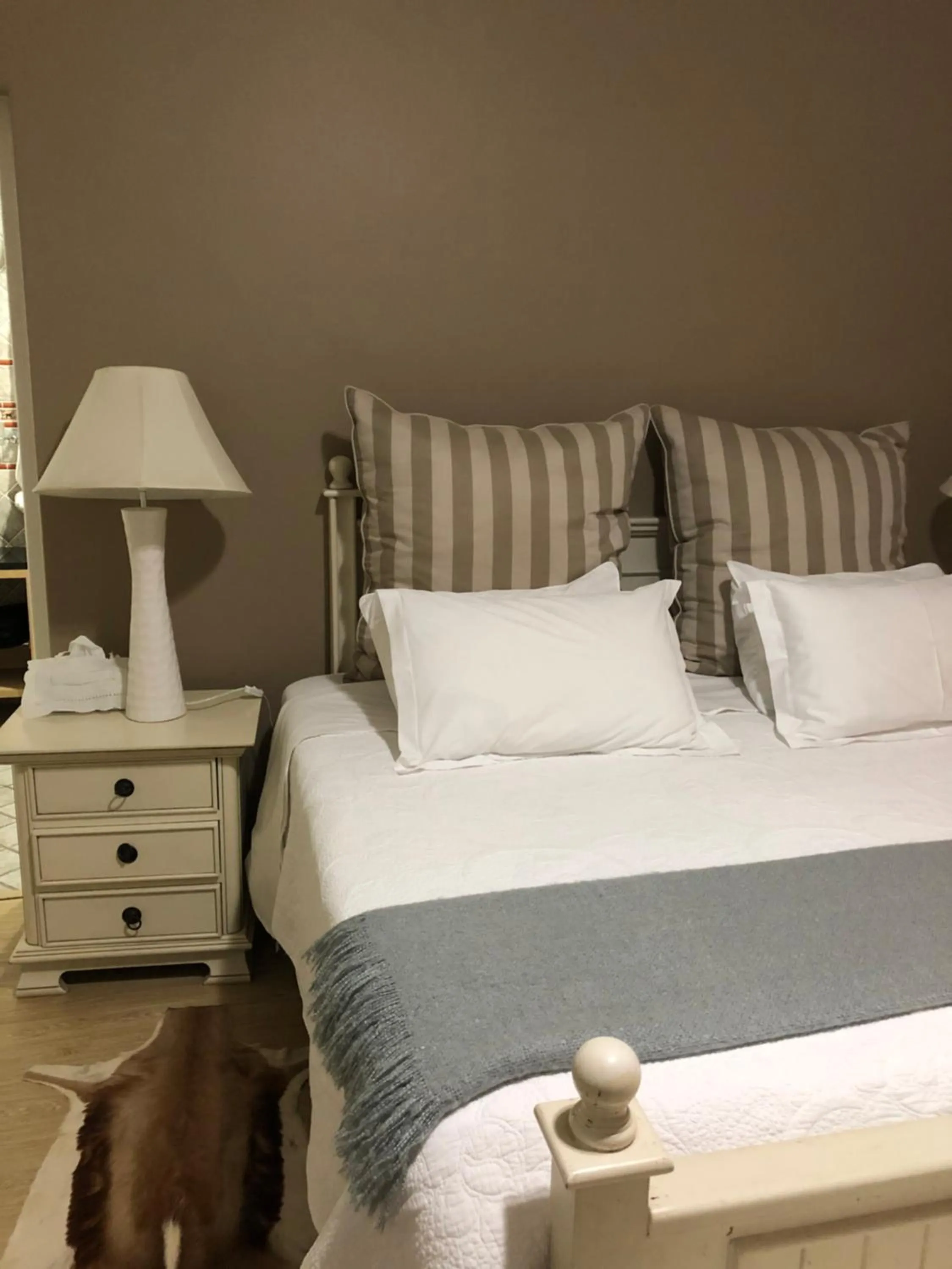 Bed in Alba House Guest House