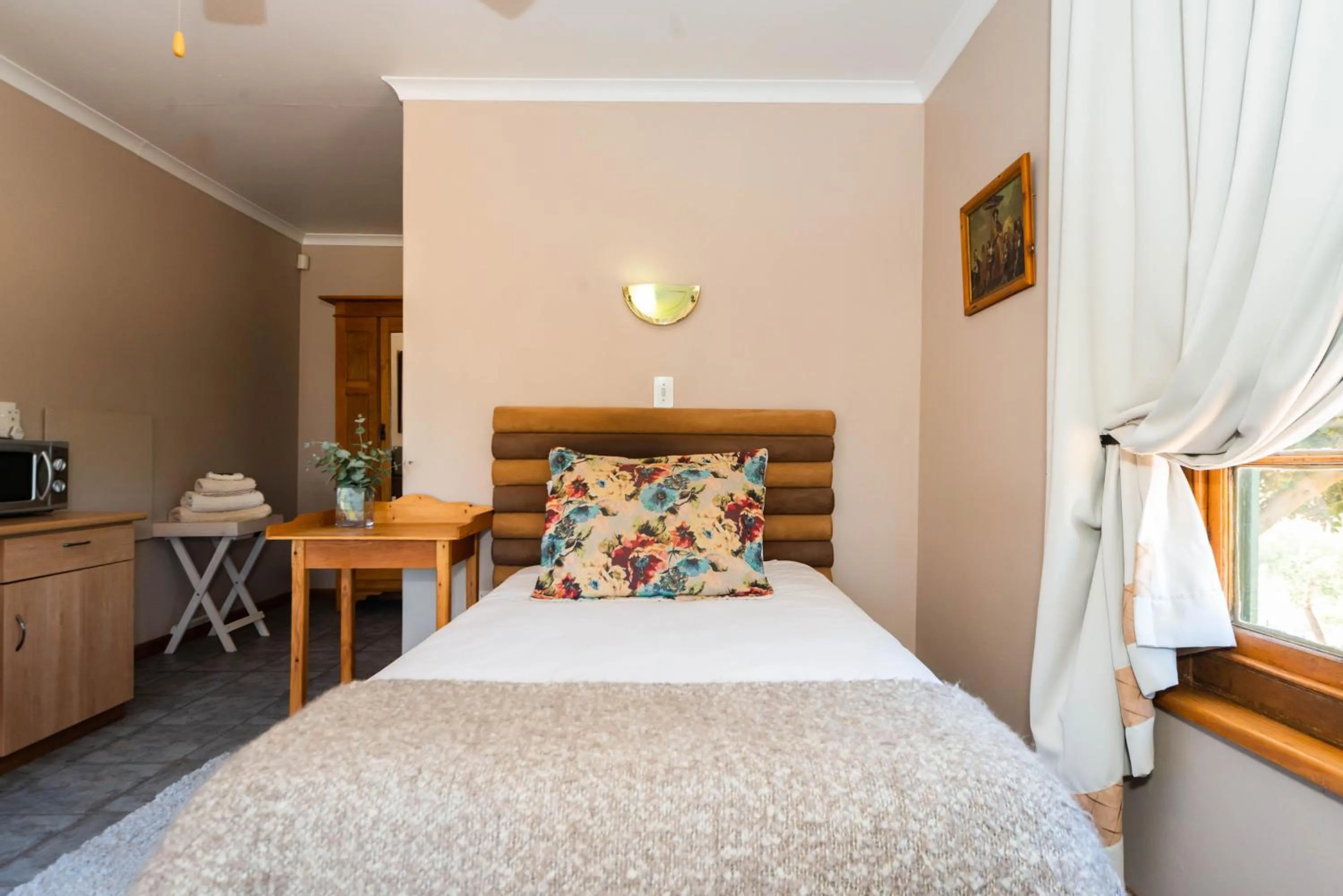 Bed in Melkboomsdrift Guest House & Conference Centre