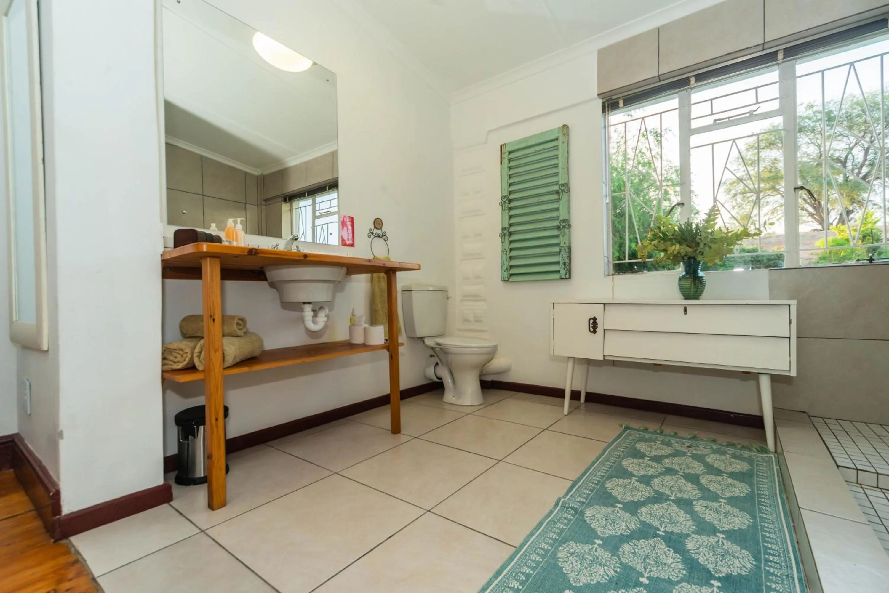 Bed in Melkboomsdrift Guest House & Conference Centre