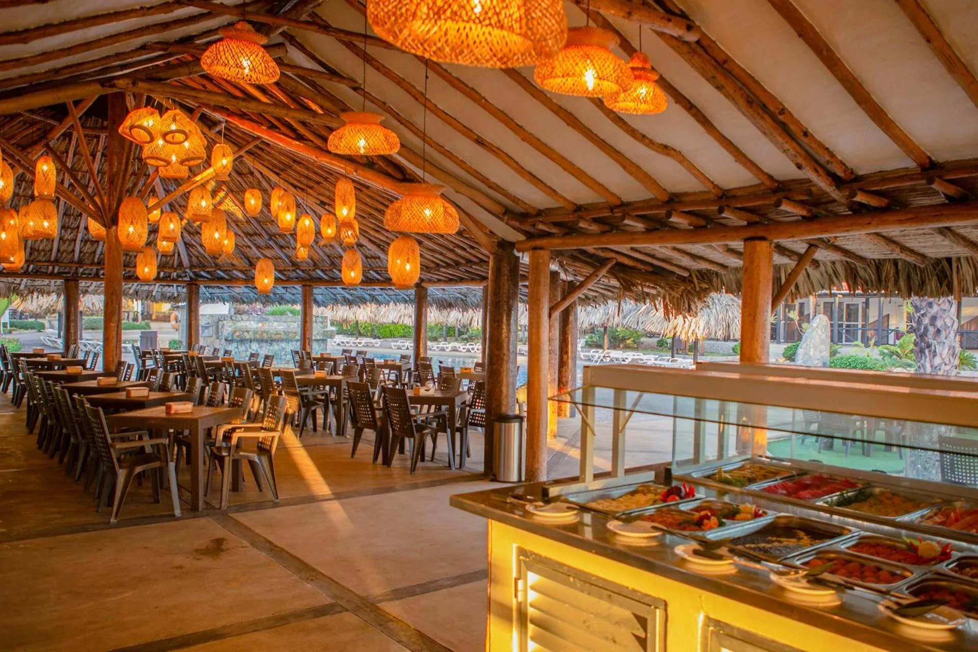 Restaurant/places to eat in Sunsol Isla Caribe