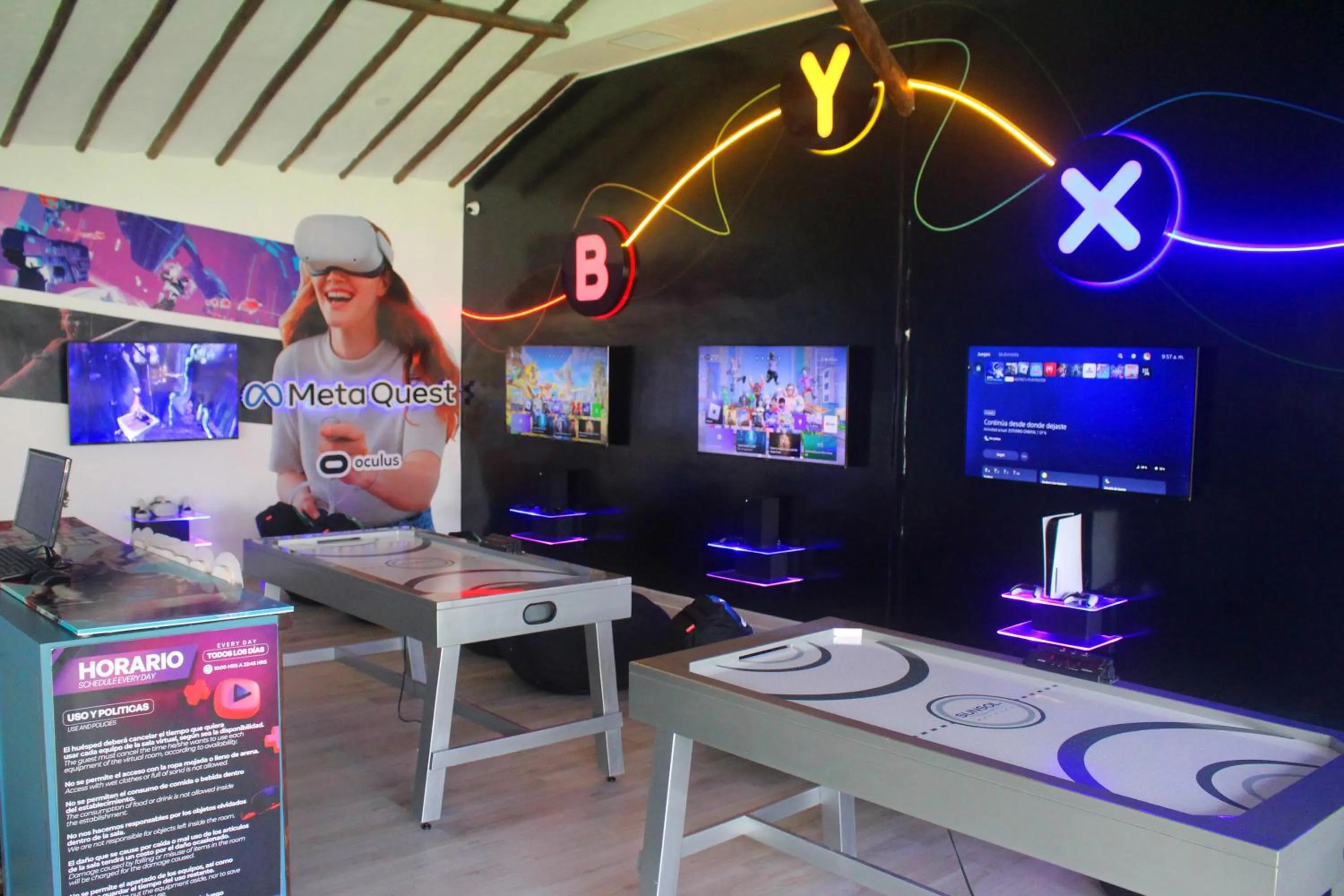 Children play ground in Sunsol Isla Caribe