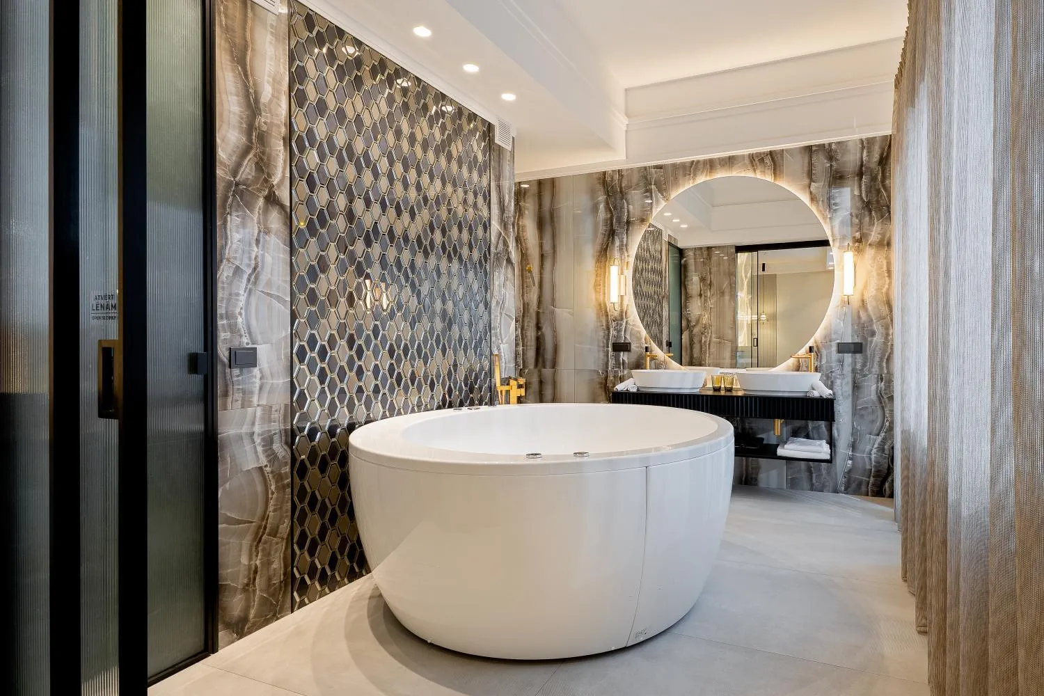 Bathroom in Baltic Beach Hotel & SPA