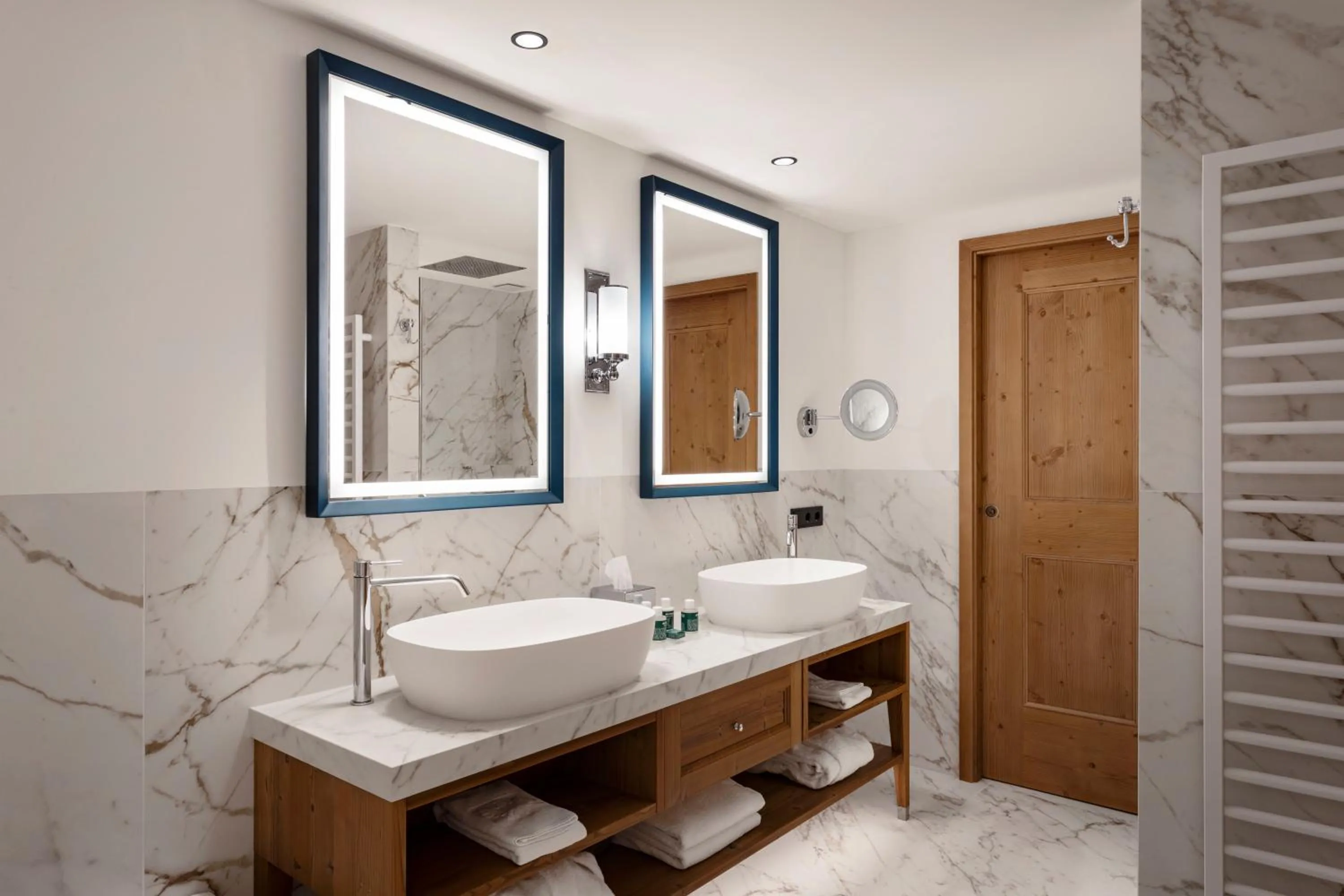 Bathroom in Hotel Tyrol