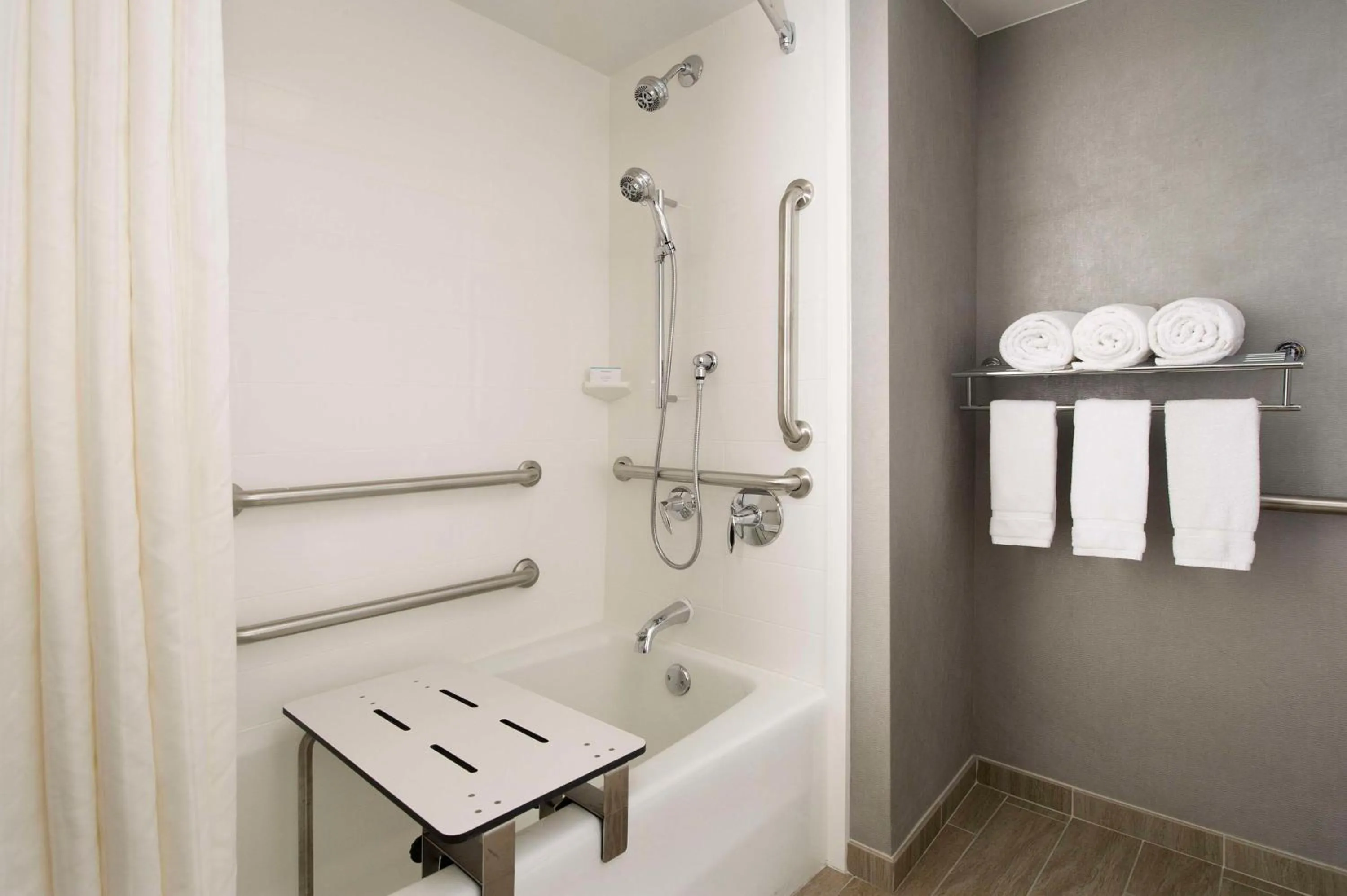 Bathroom in Homewood Suites by Hilton Gaithersburg/Washington, DC North