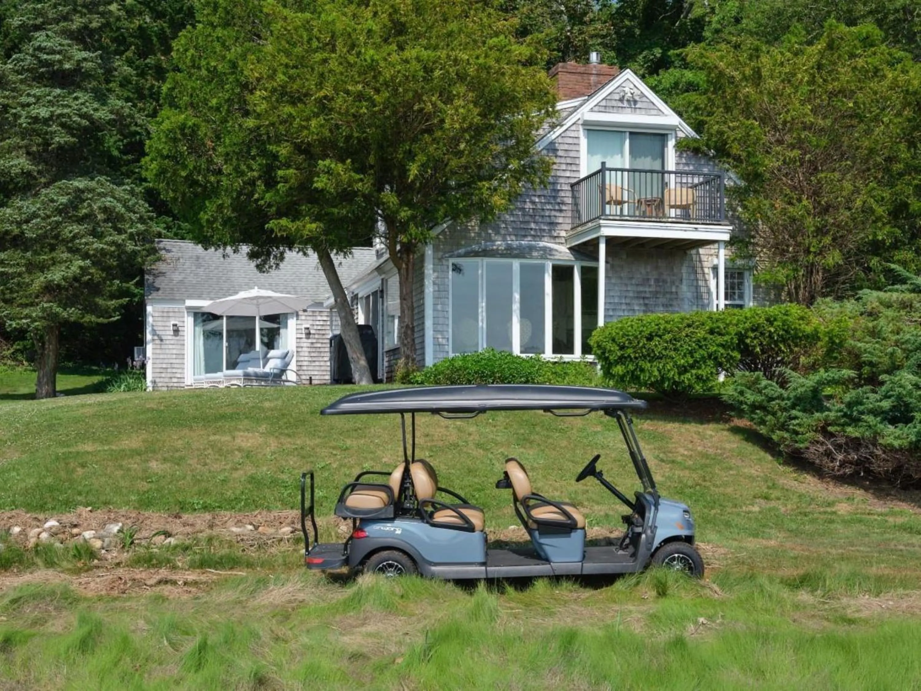 Property building in Wequassett Resort and Golf Club