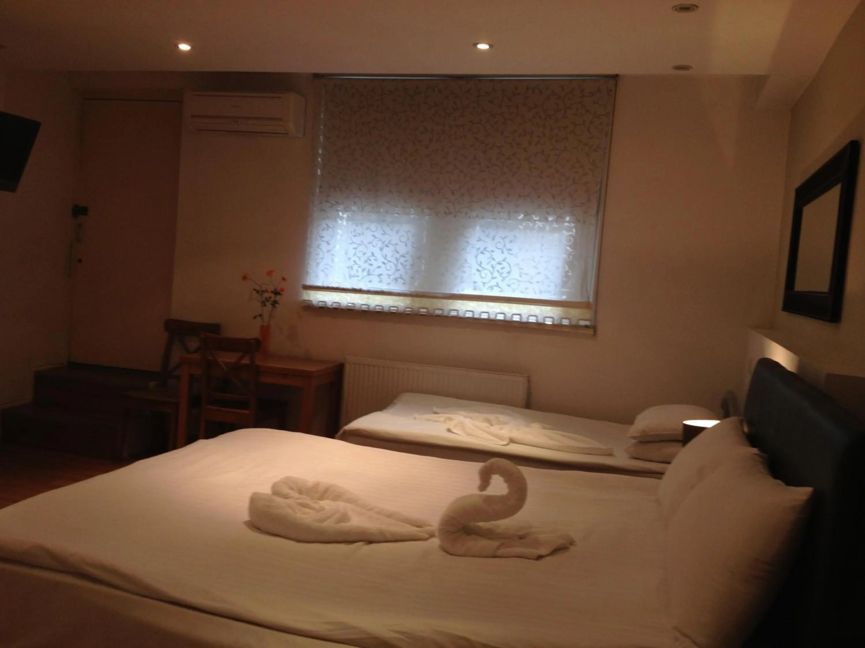 Bedroom in NOX West End Lane I