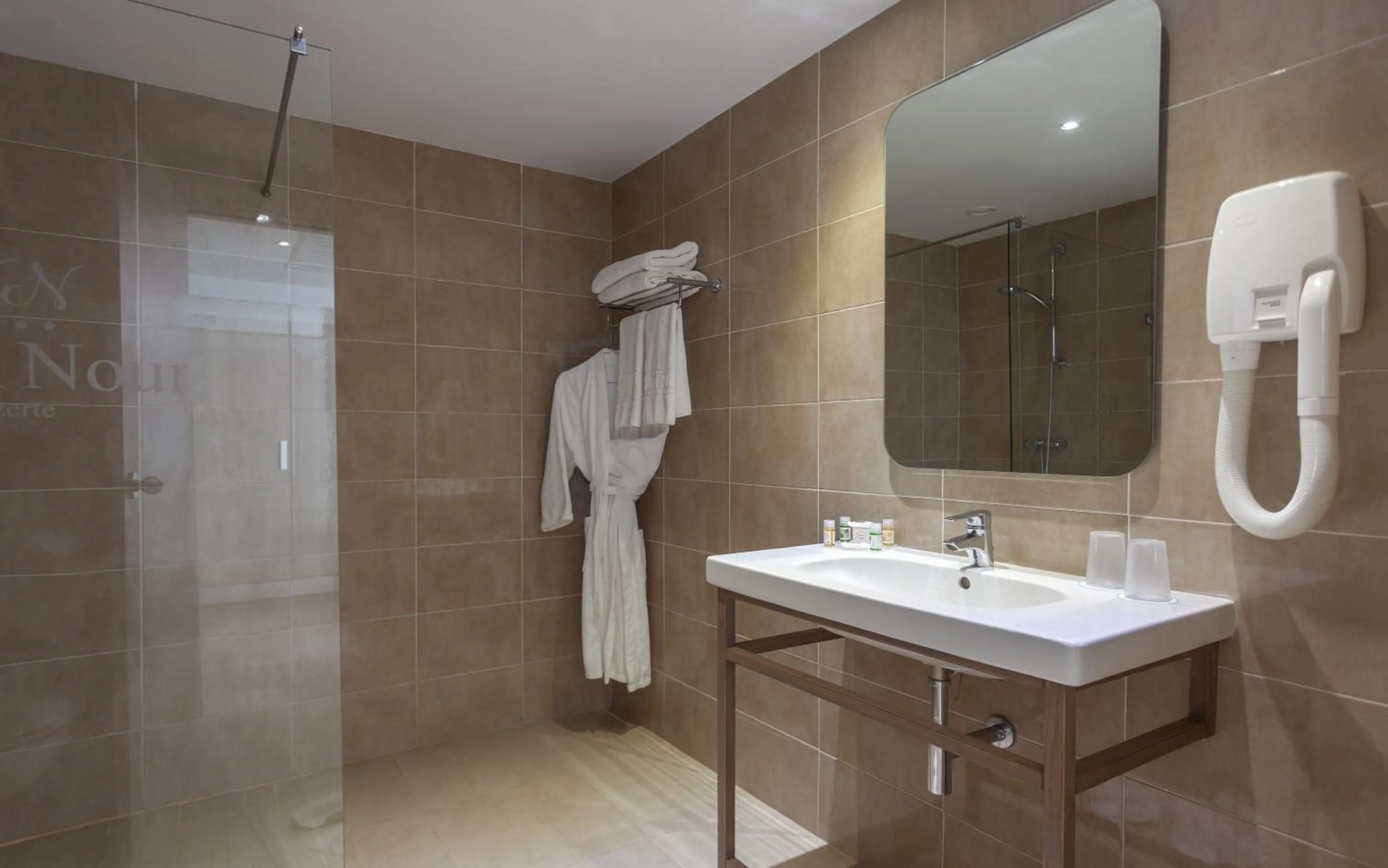Bathroom in Hotel Nour Congress & Resort