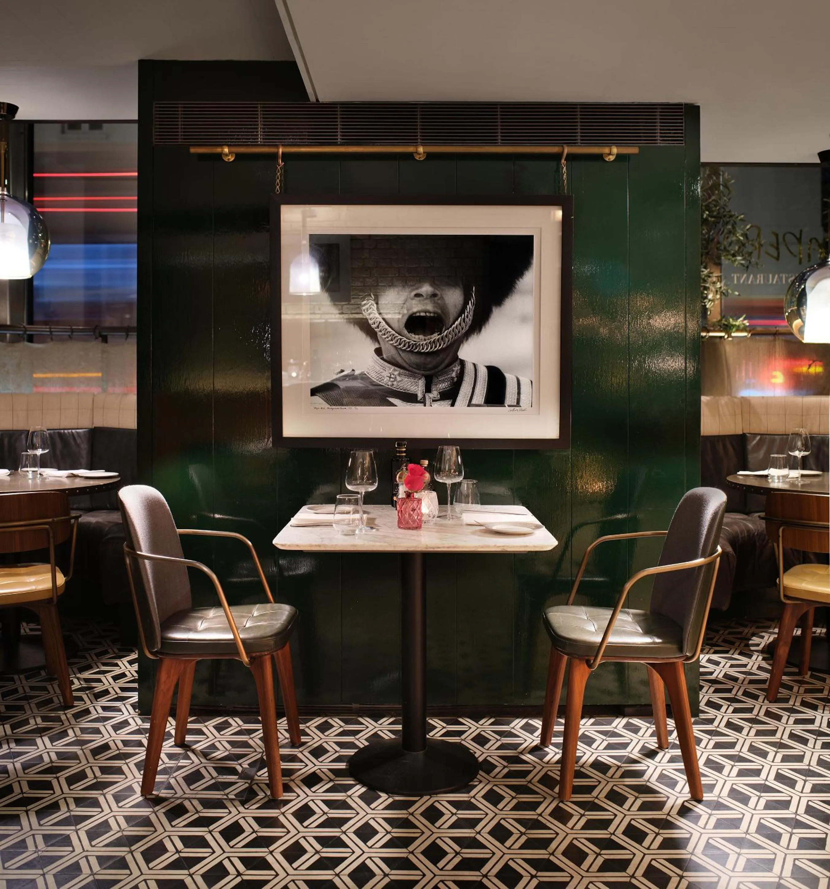 Restaurant/places to eat in The Hari London