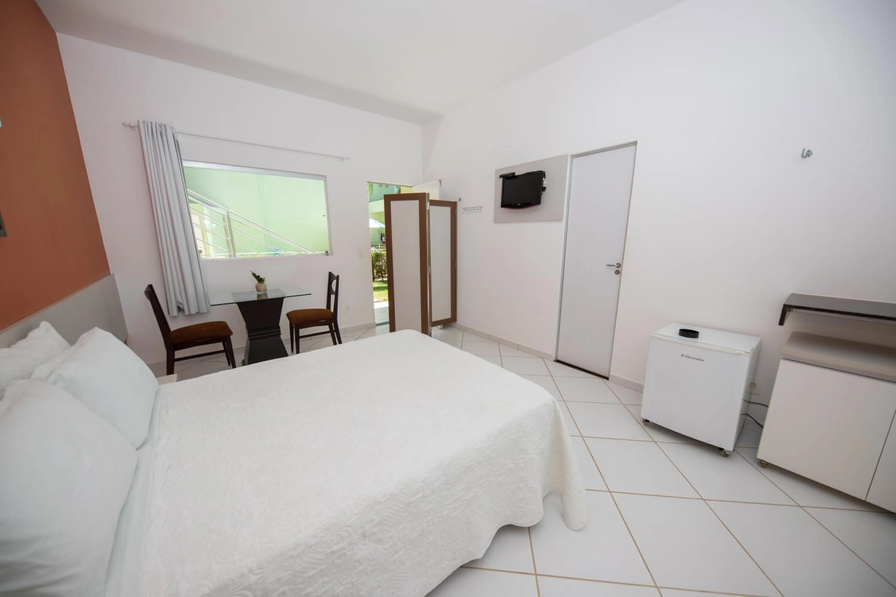 Photo of the whole room, Bed in Pousada Mirante da Praia