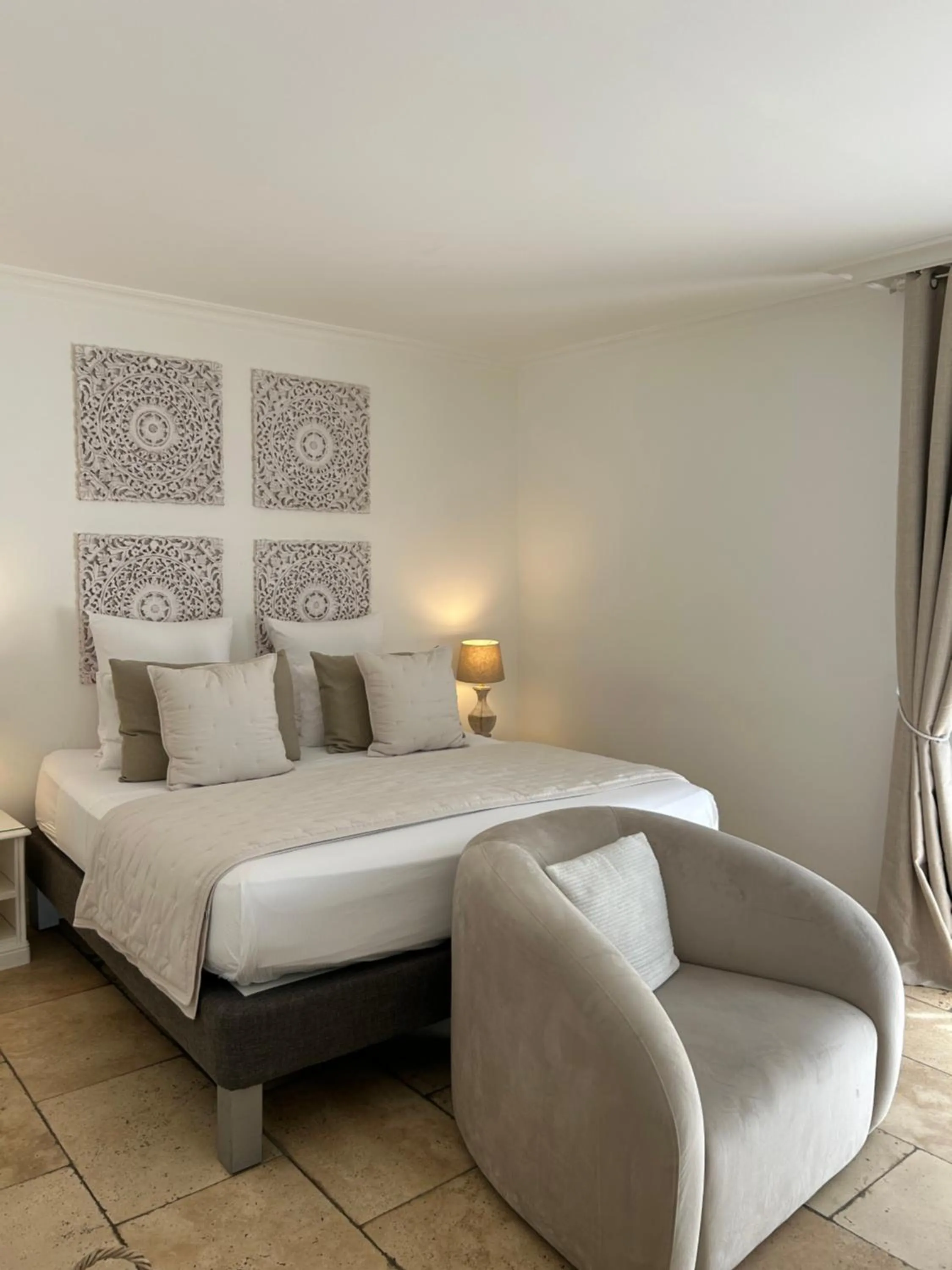 Bed in Le Mas Angelussi - Le Clos du Soleil