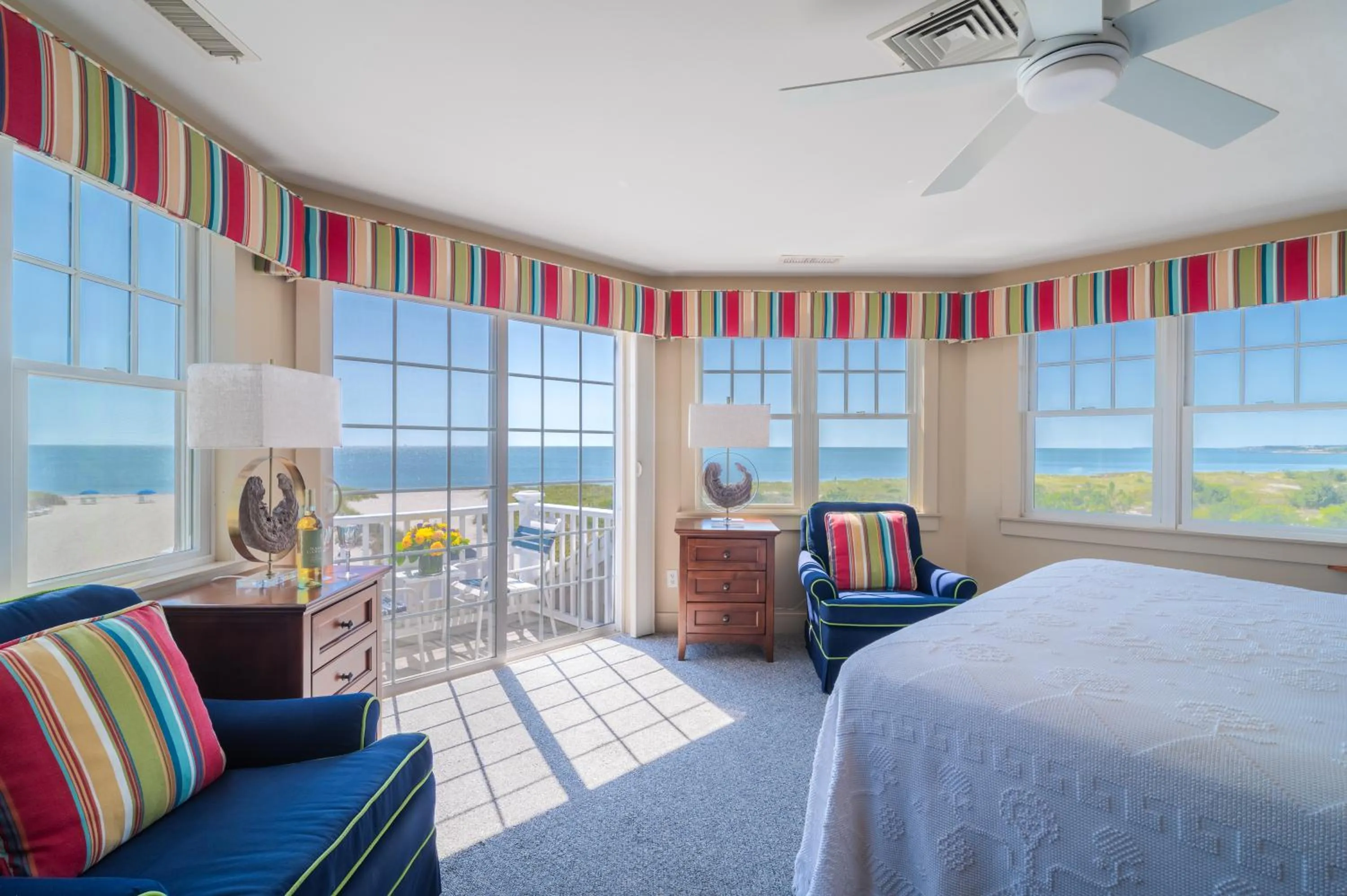 Photo of the whole room, Bed in Winstead Beach Resort