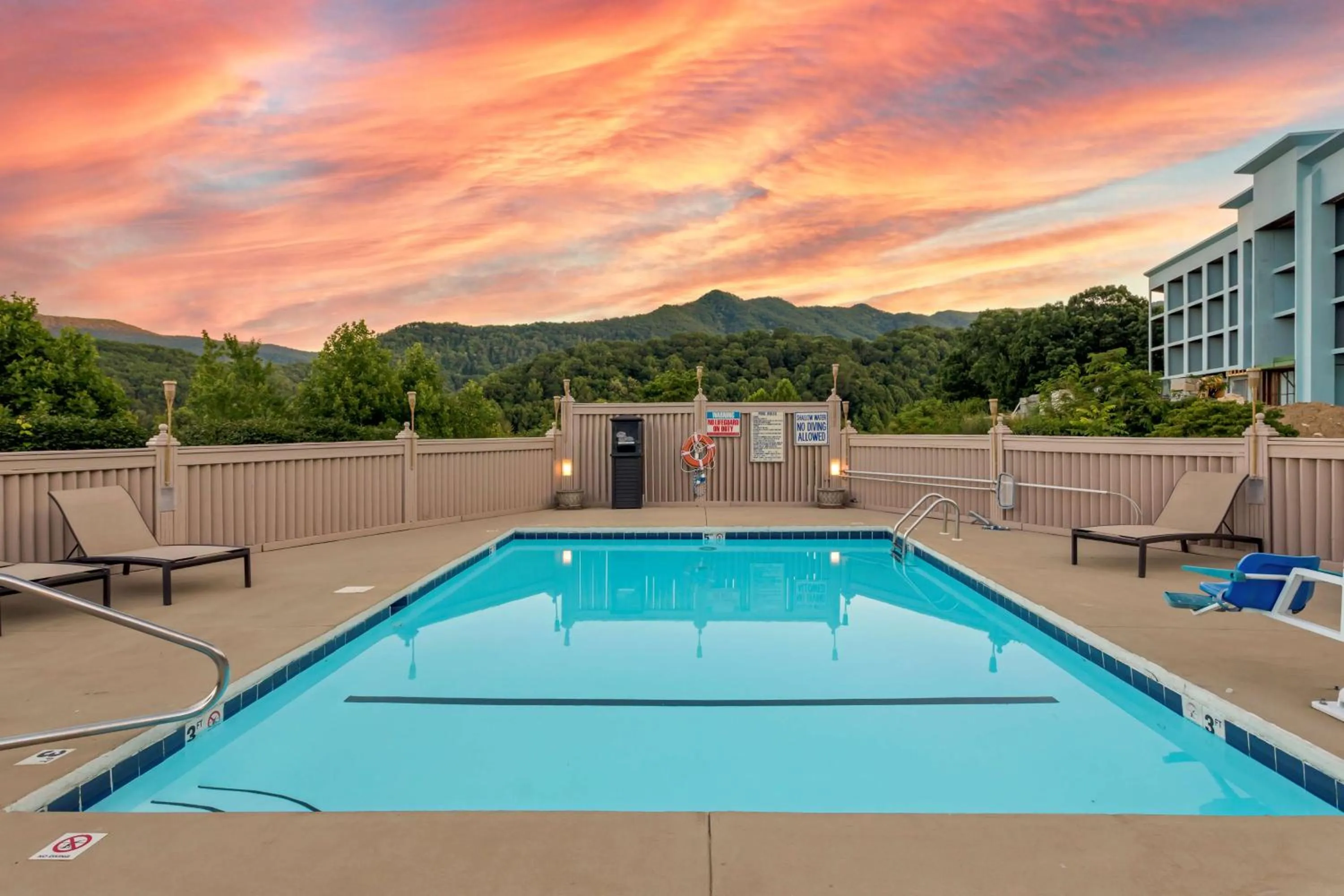 Pool view in Best Western Smoky Mountain Inn