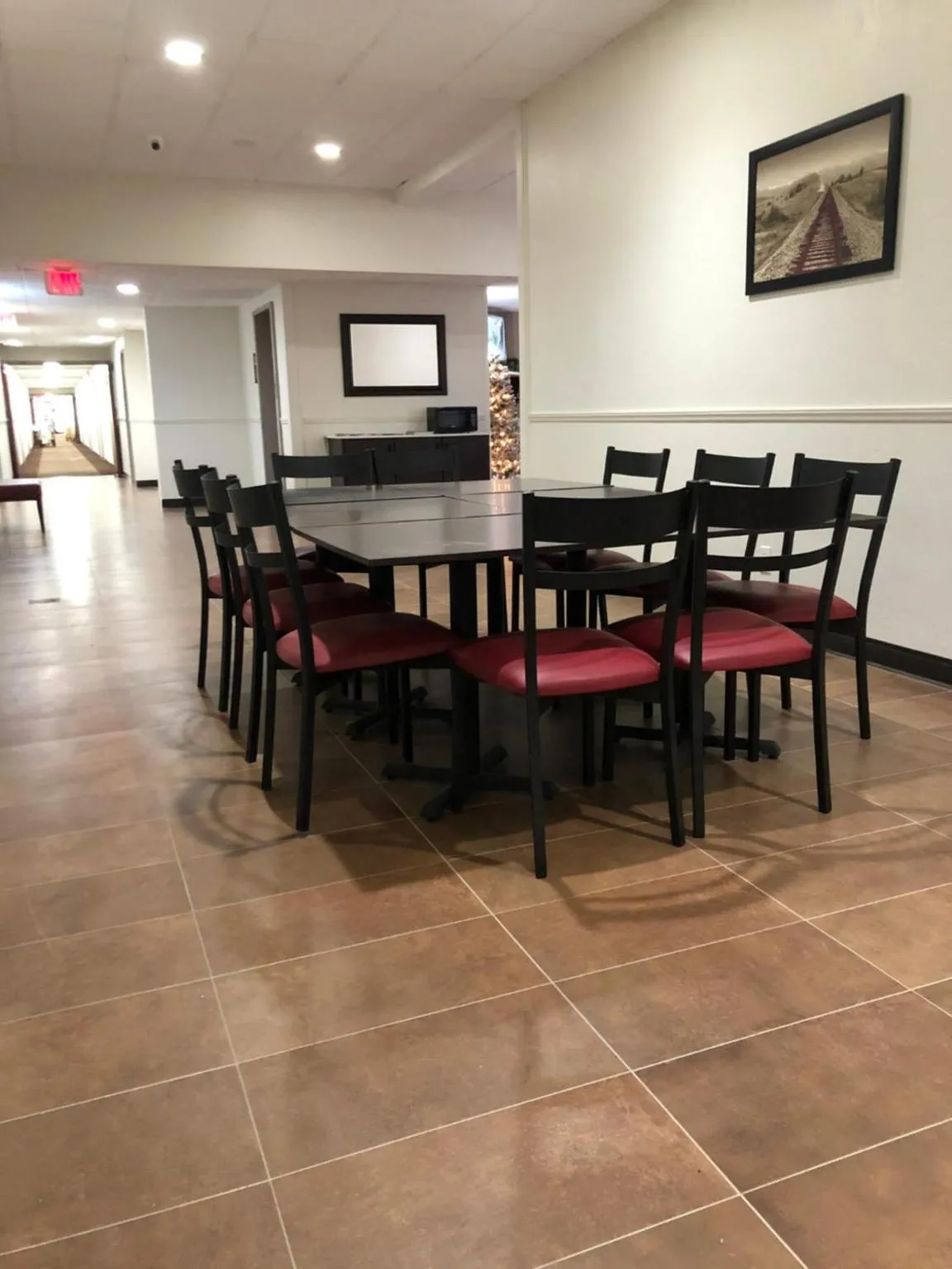 Breakfast in Red Roof Inn Norwich