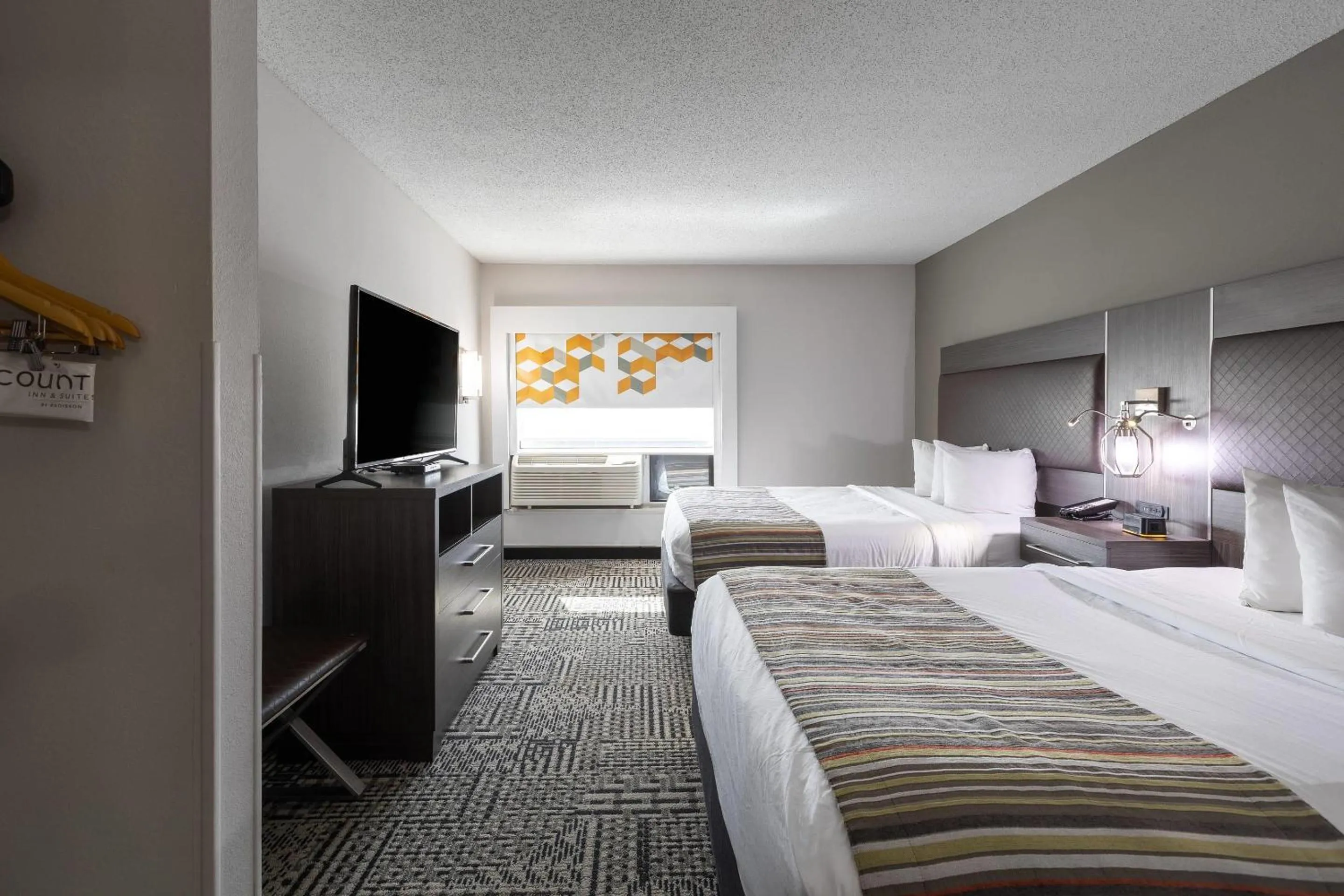 Bedroom, Bed in Country Inn & Suites by Radisson, Lake Norman Huntersville, NC