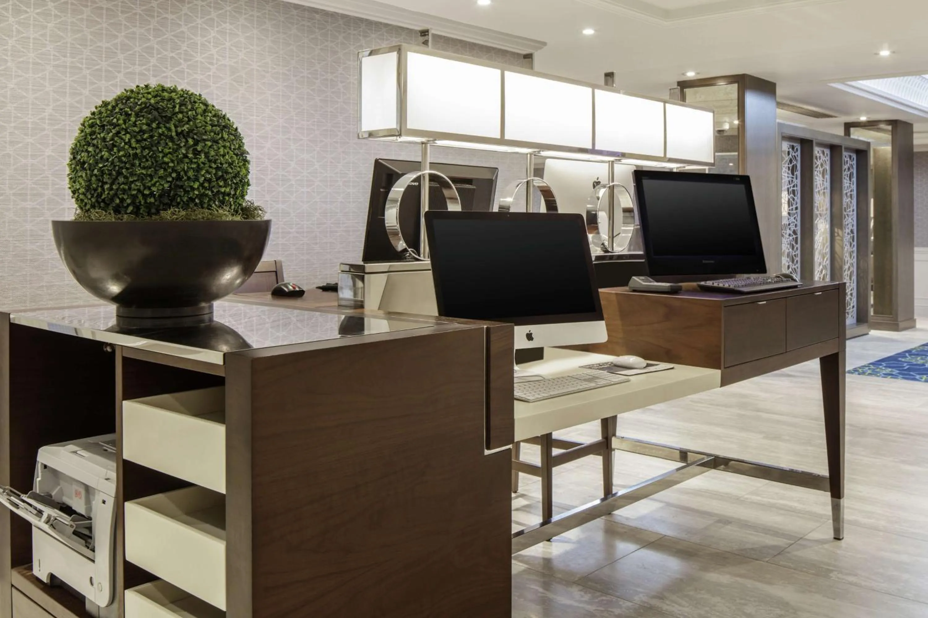 Business facilities in Hilton East Midlands Airport