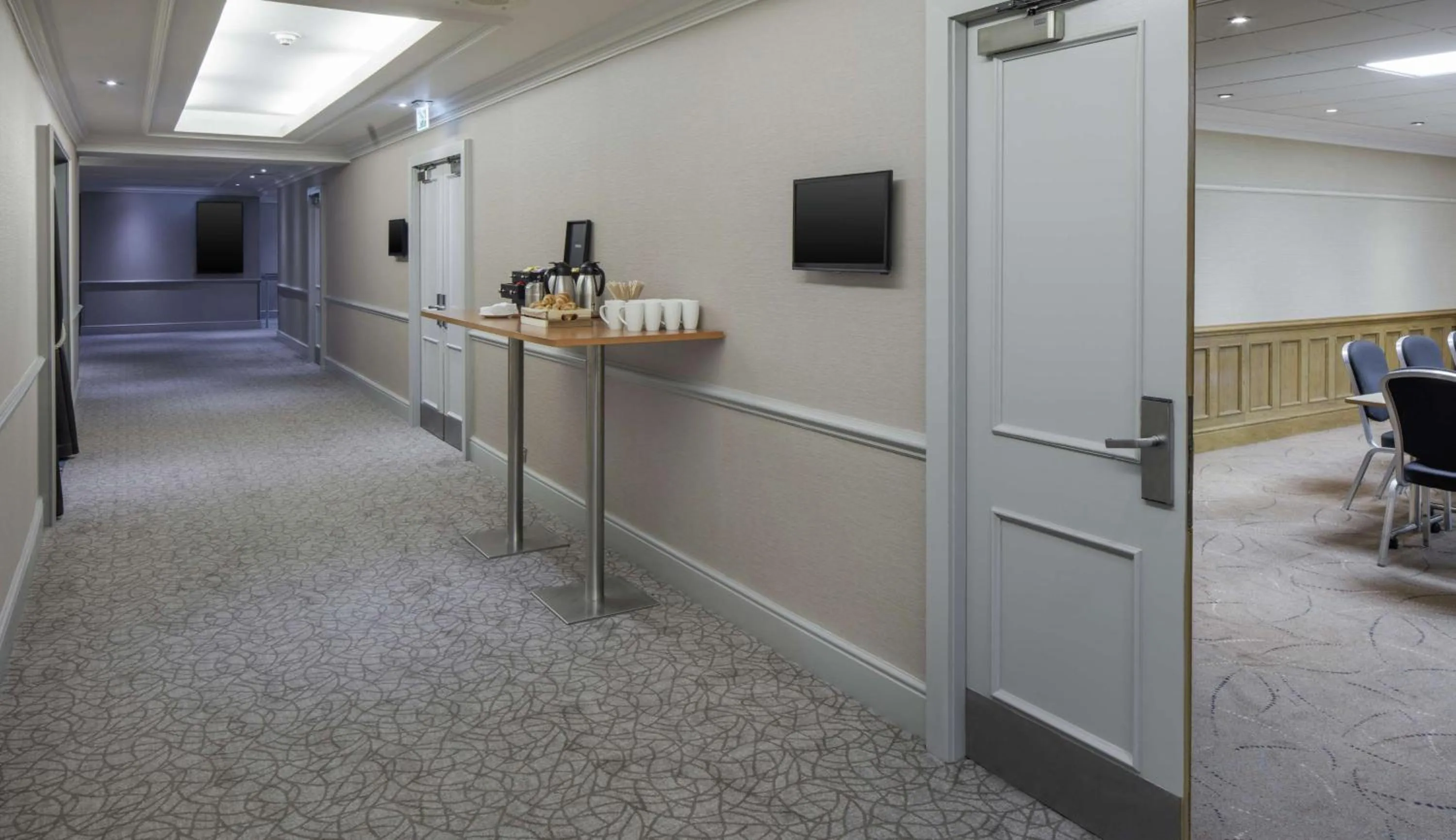 Meeting/conference room in Hilton East Midlands Airport