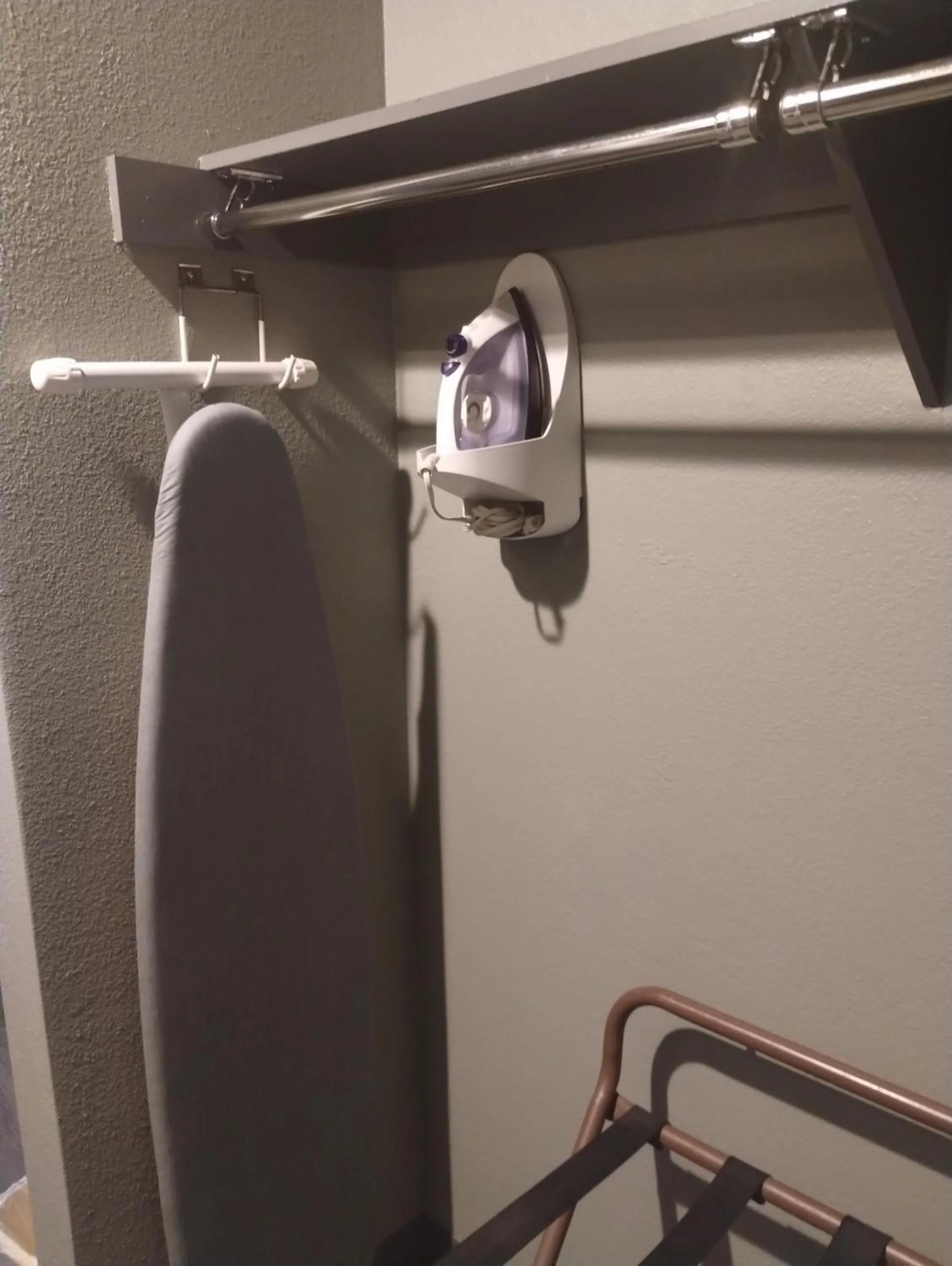 furniture in Quality Inn & Suites Wilsonville