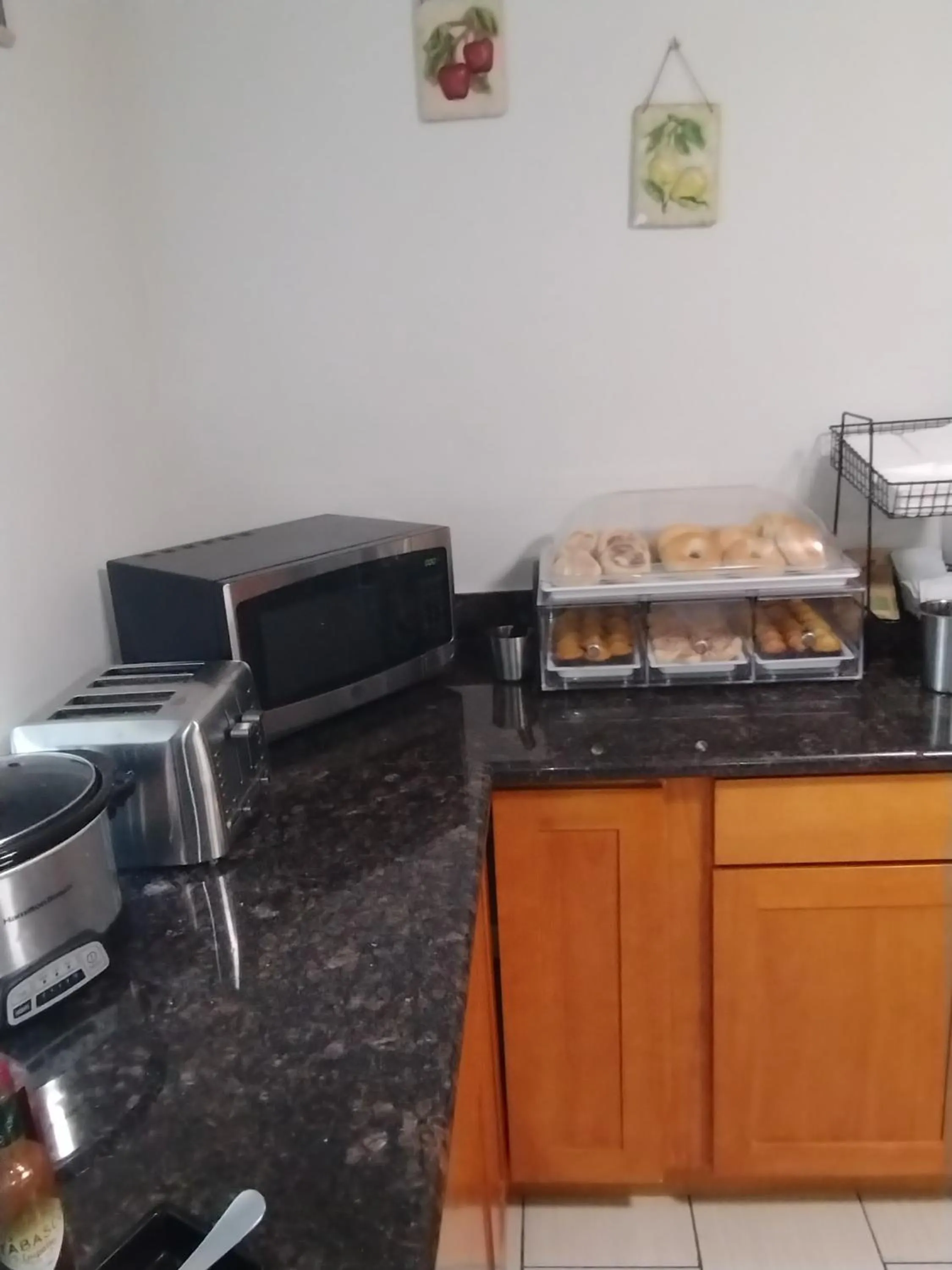 Food in Quality Inn & Suites Wilsonville