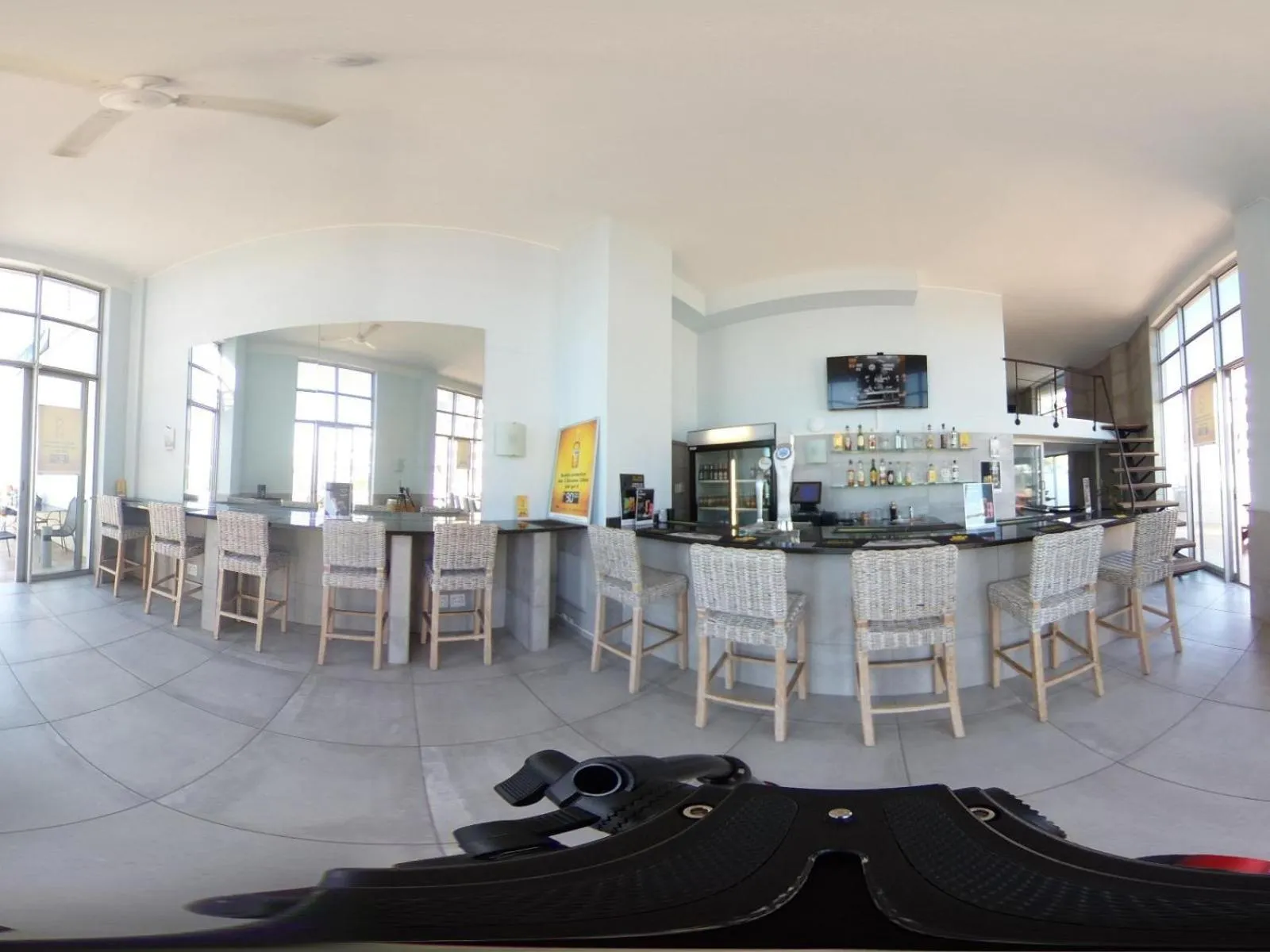 Lounge or bar in False Bay Inn