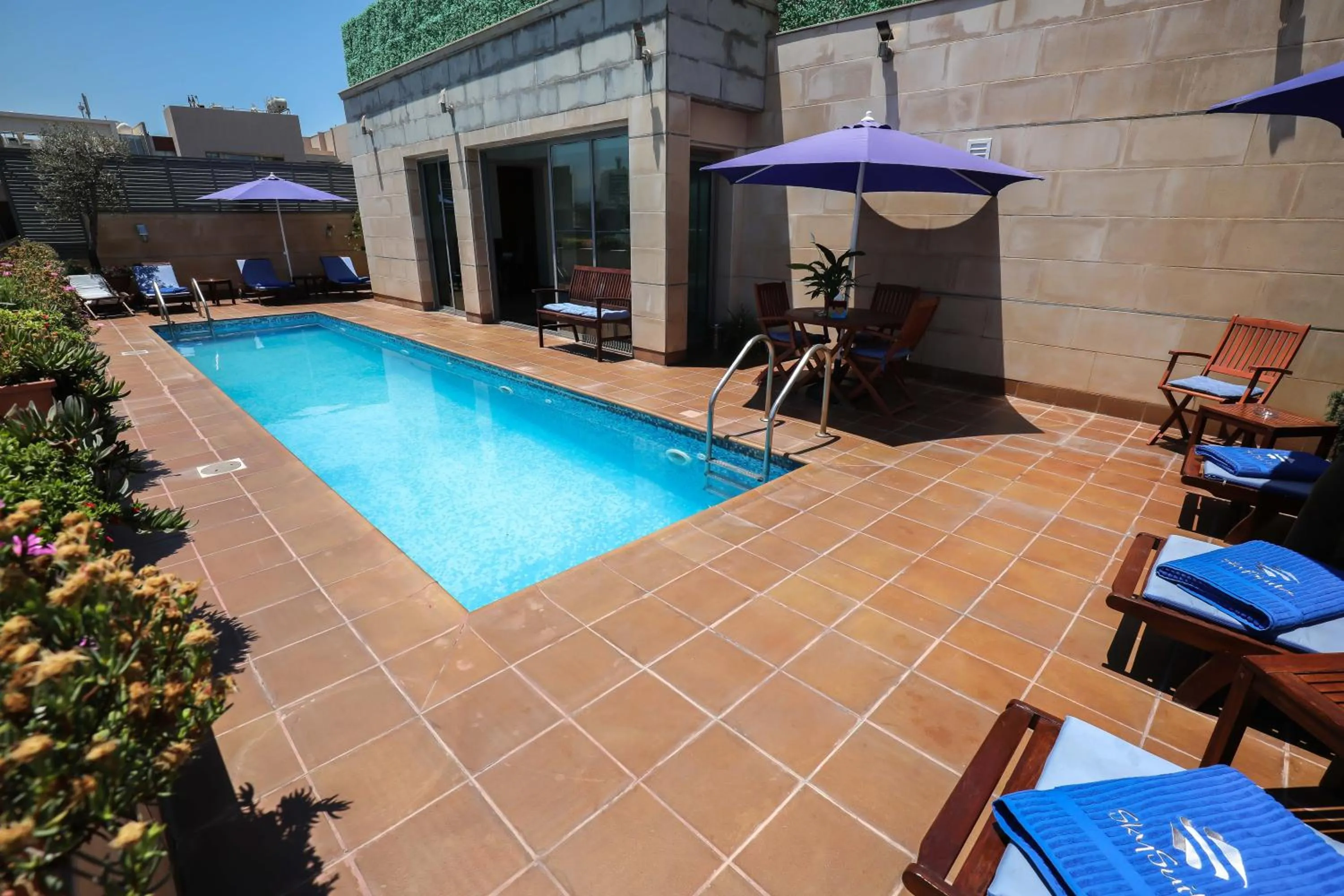 Swimming pool in Sky Suites