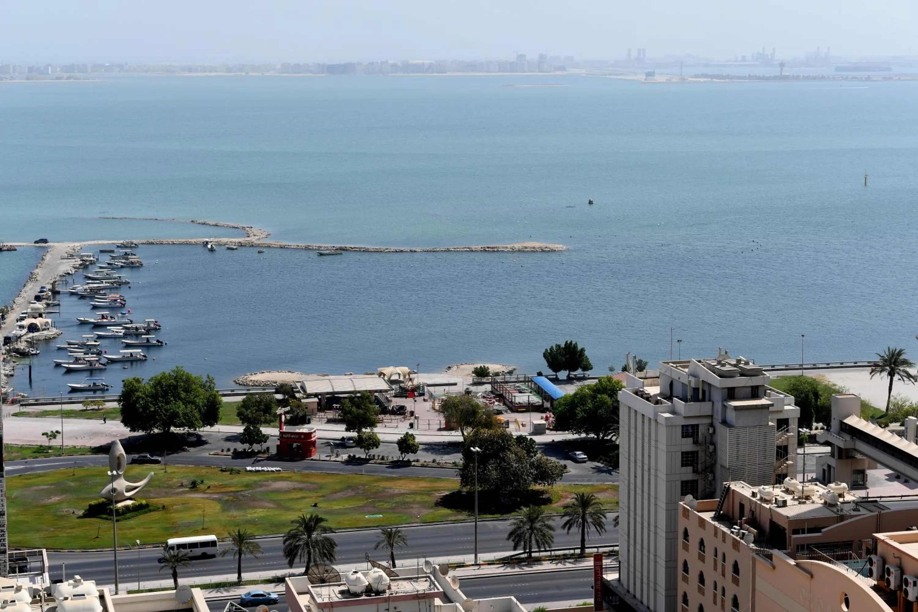 Day in Al Olaya Suites Hotel