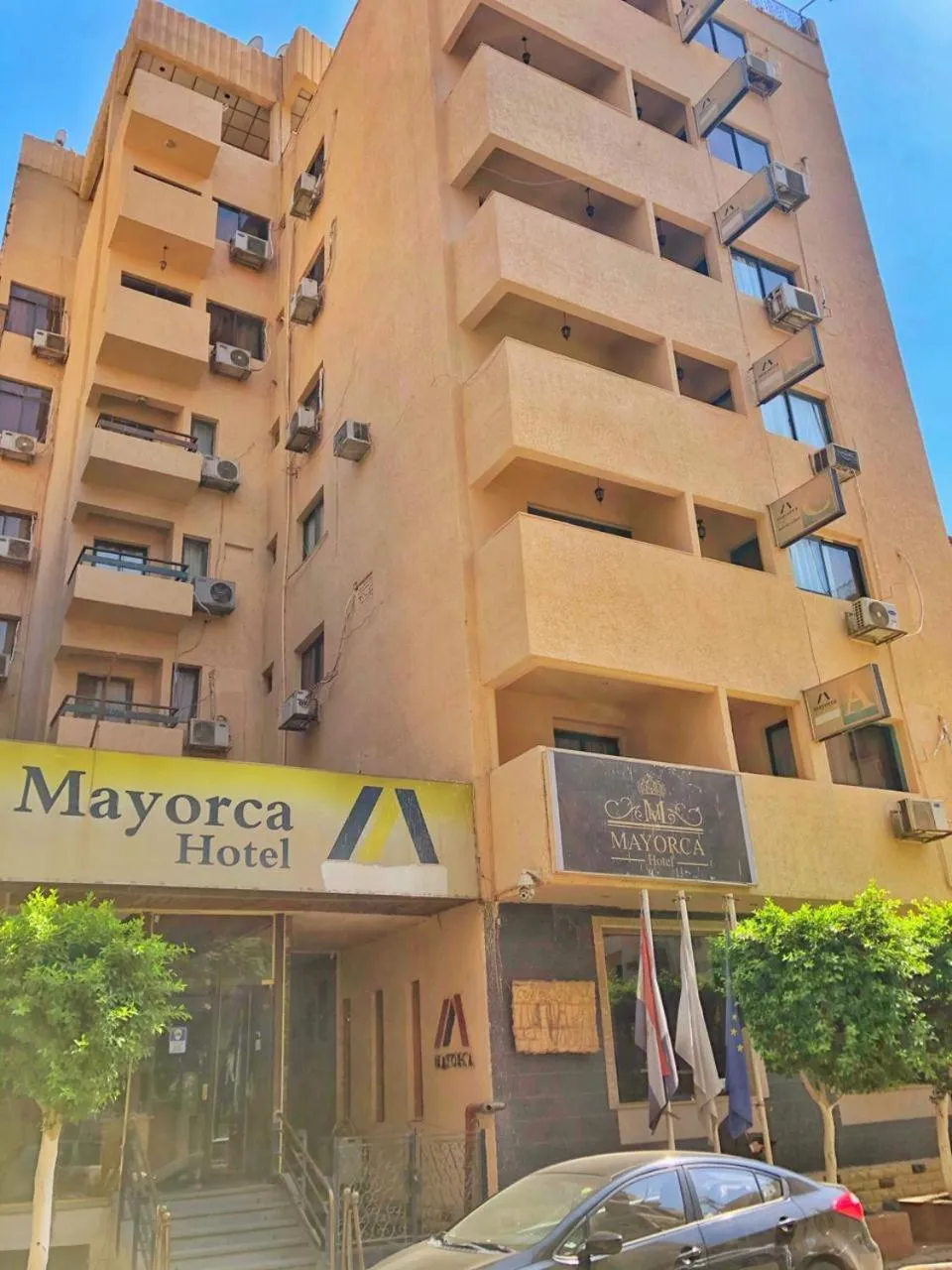 Facade/entrance in Mayorca Hotel Cairo
