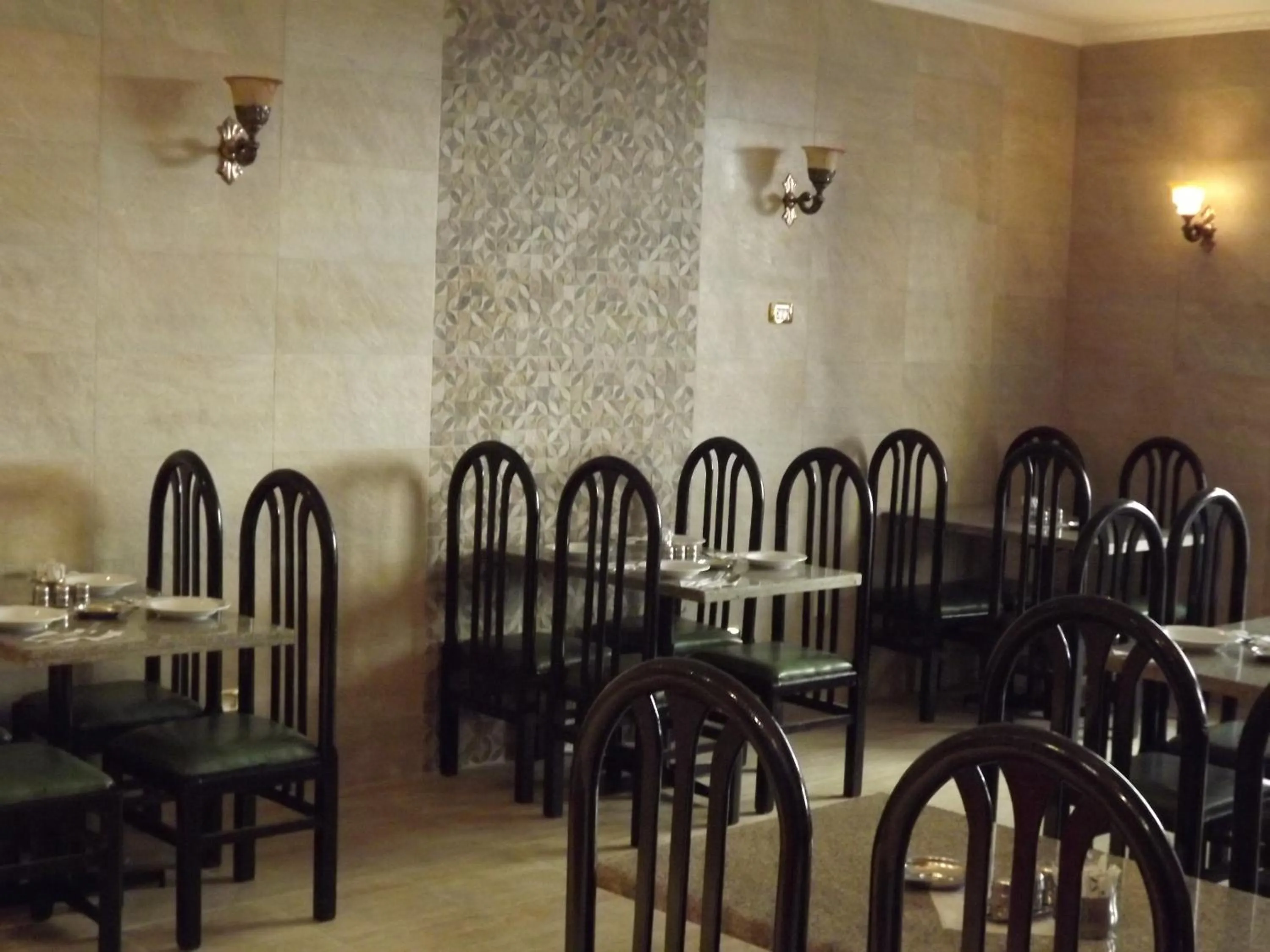 Restaurant/places to eat in Mayorca Hotel Cairo