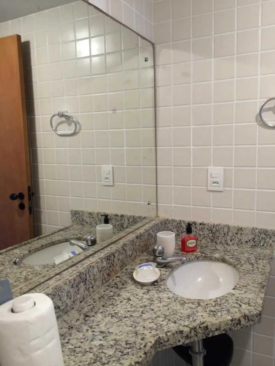 Bathroom in Muro Alto Marupiara Flats Porto de Galinhas