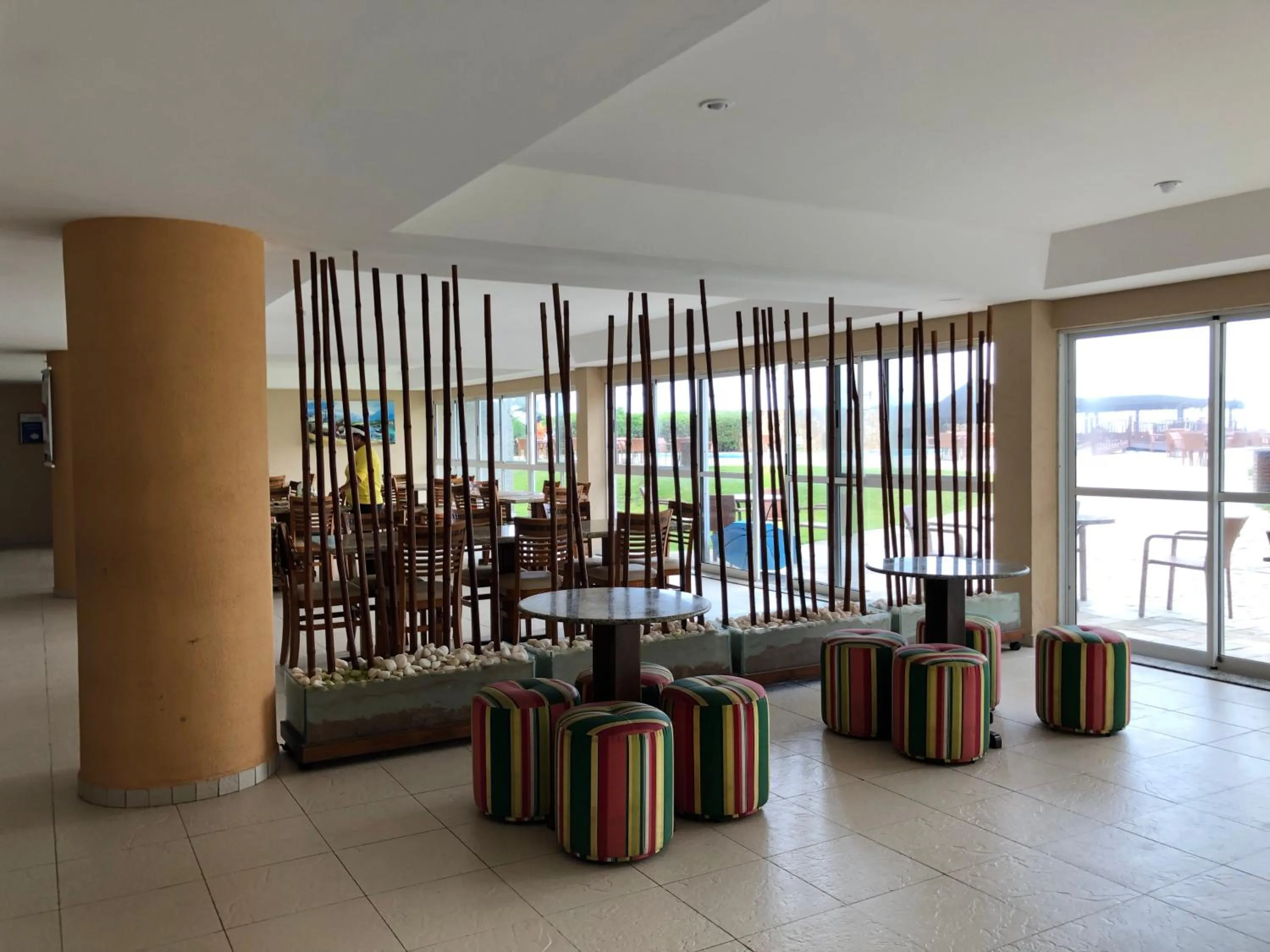 Lounge or bar in Muro Alto Marupiara Flats Porto de Galinhas