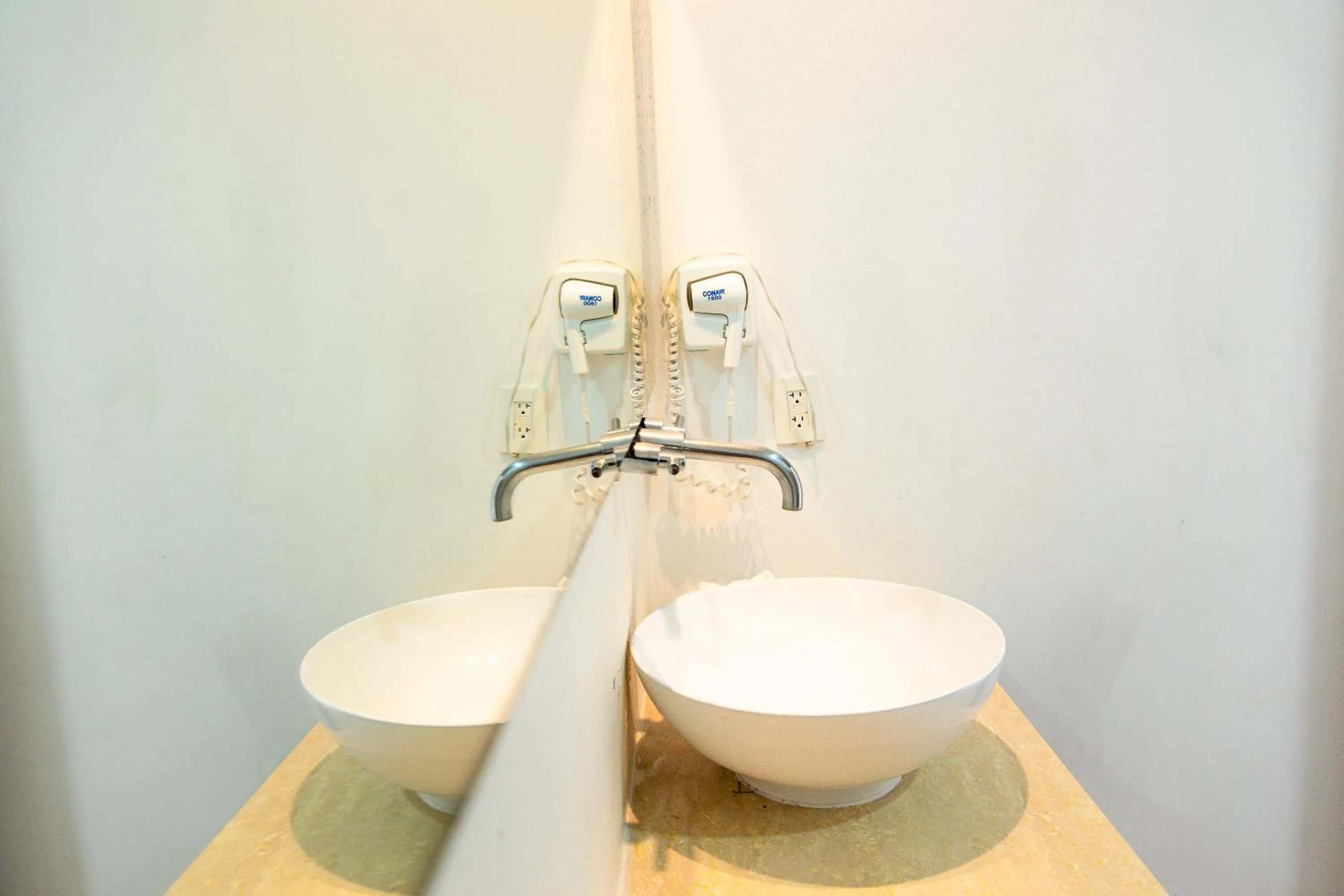 Shower in Quinto Sole Boutique Hotel Mahahual